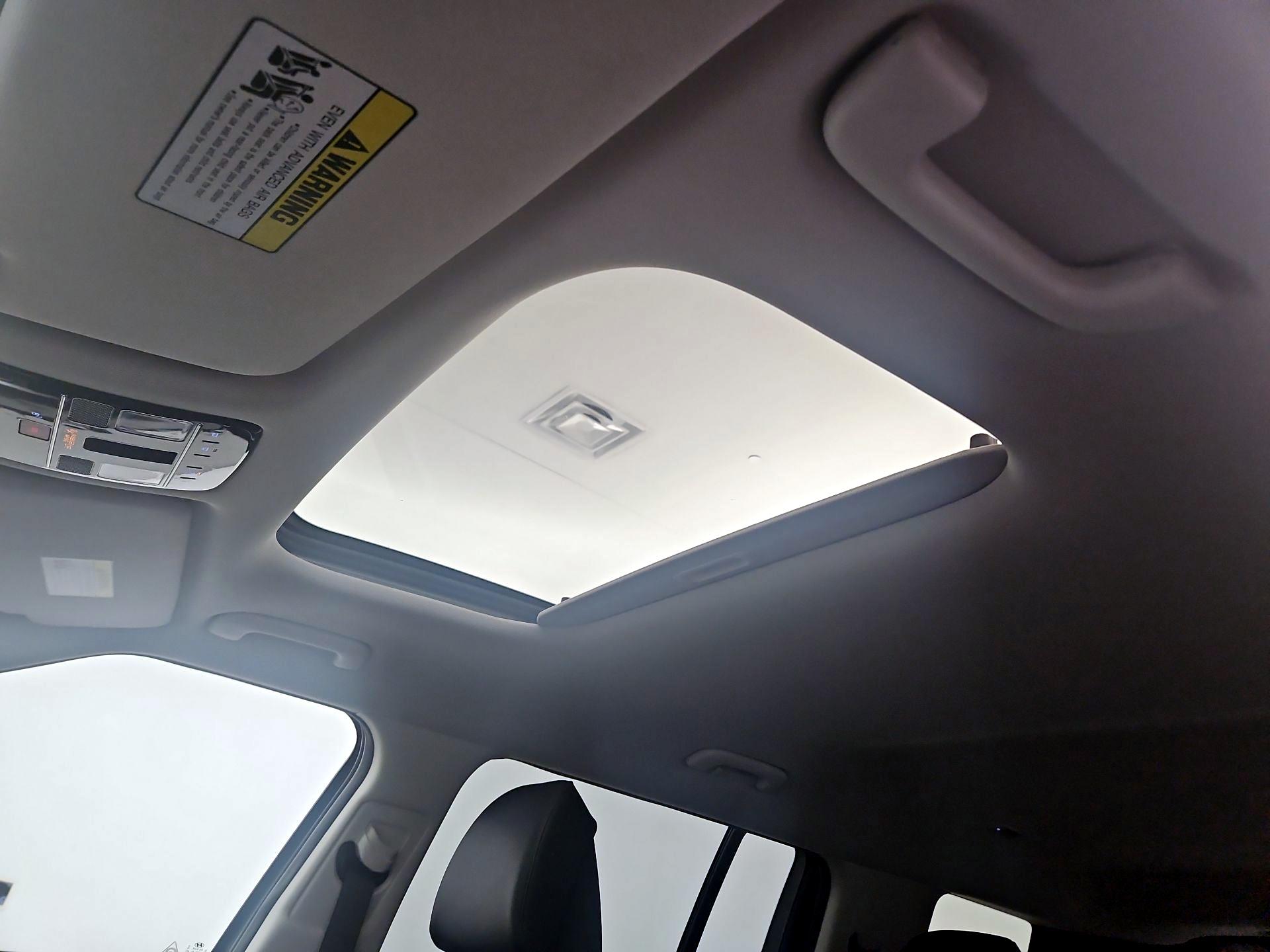 Thumbnail: 2024 Hyundai Santa Fe - 18