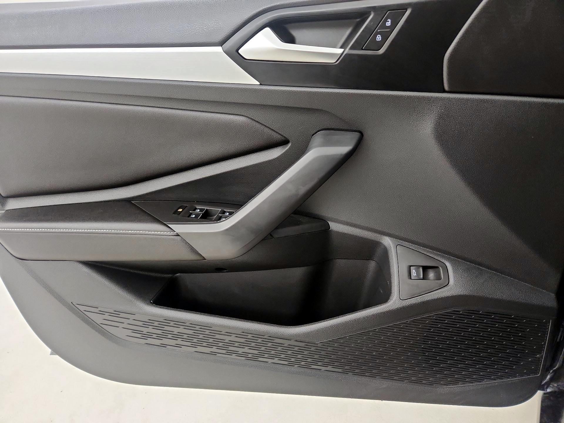 Thumbnail: 2025 Volkswagen Jetta - 12