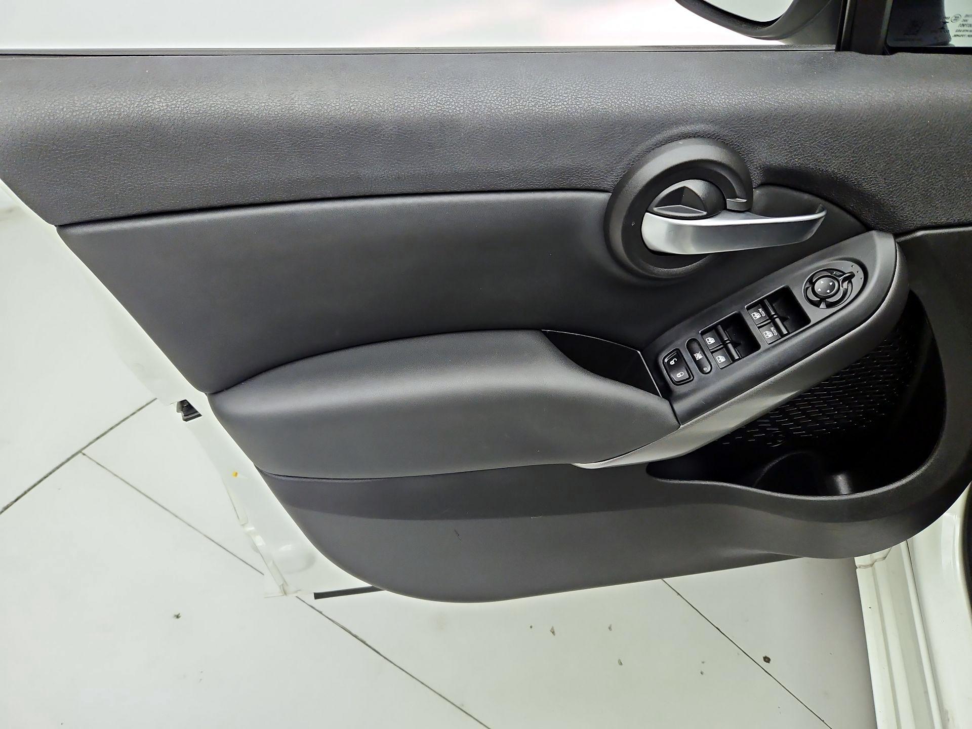 Thumbnail: 2022 Fiat 500X - 12