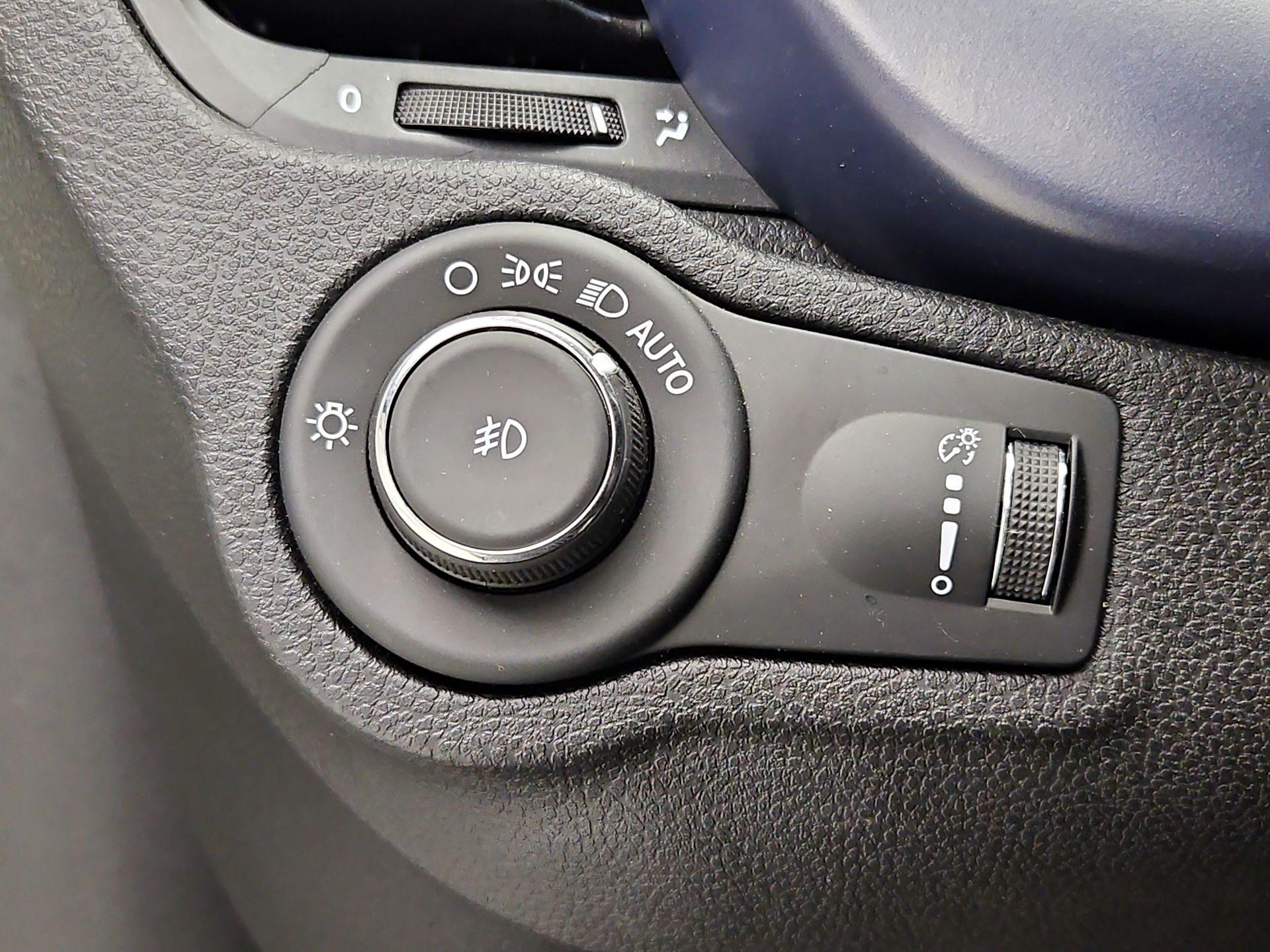 Thumbnail: 2022 Fiat 500X - 13