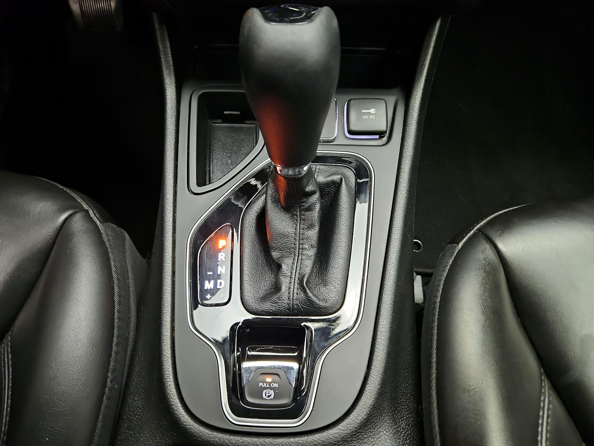 Thumbnail: 2021 Jeep Cherokee - 17