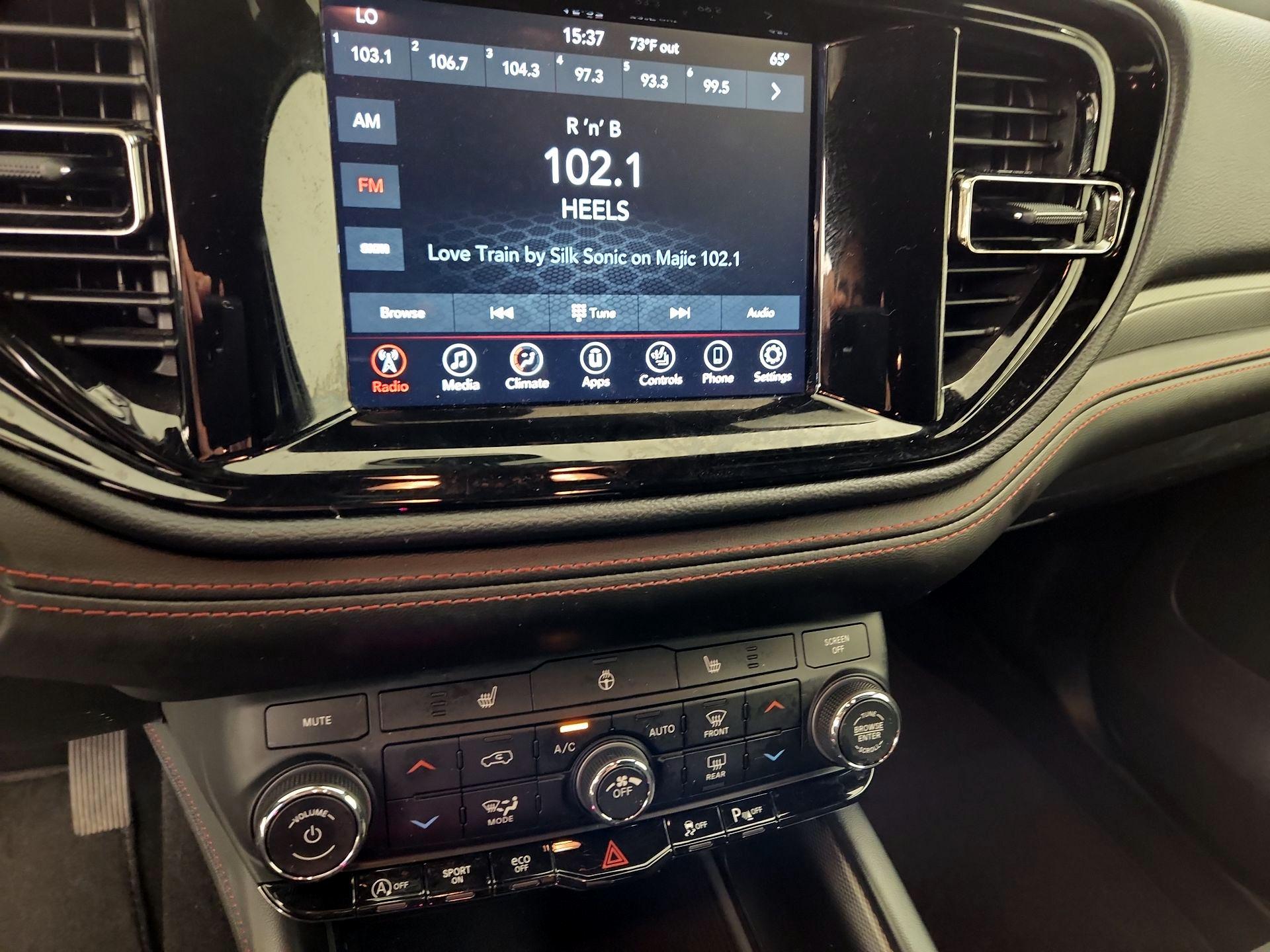 Thumbnail: 2023 Dodge Durango - 15