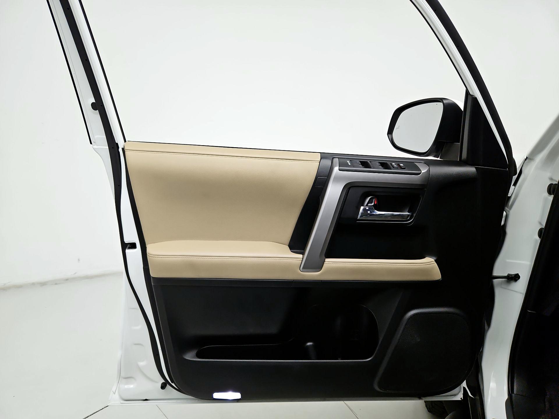 Thumbnail: 2024 Toyota 4Runner - 12