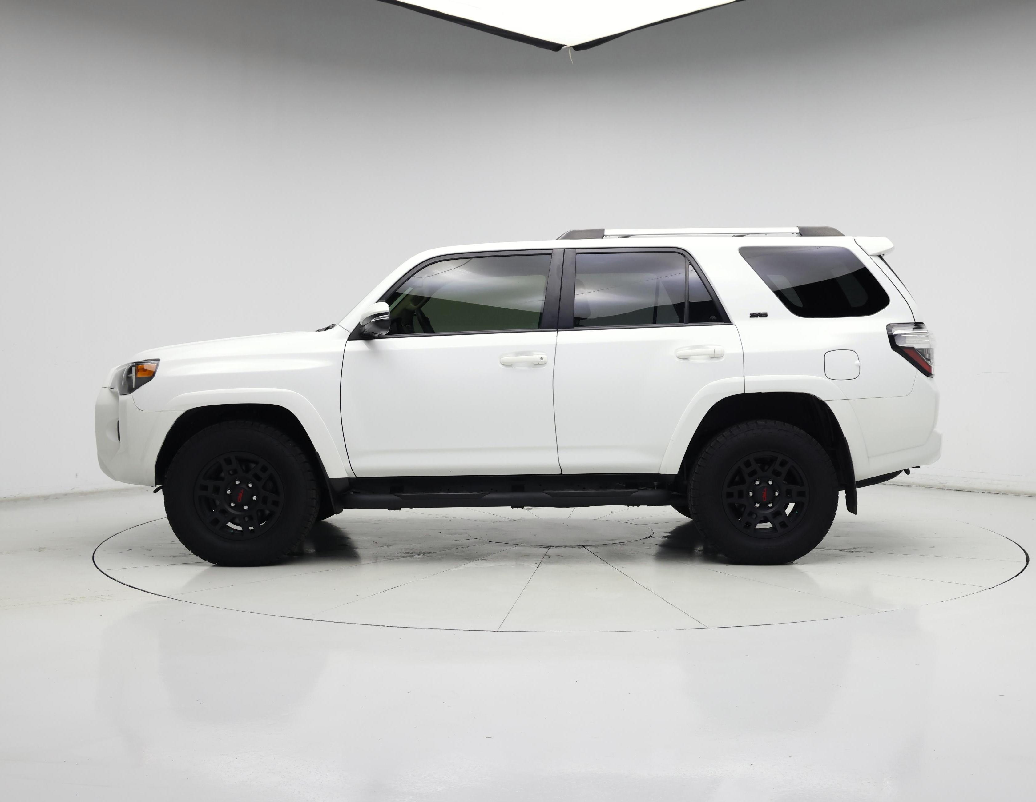 Thumbnail: 2024 Toyota 4Runner - 3