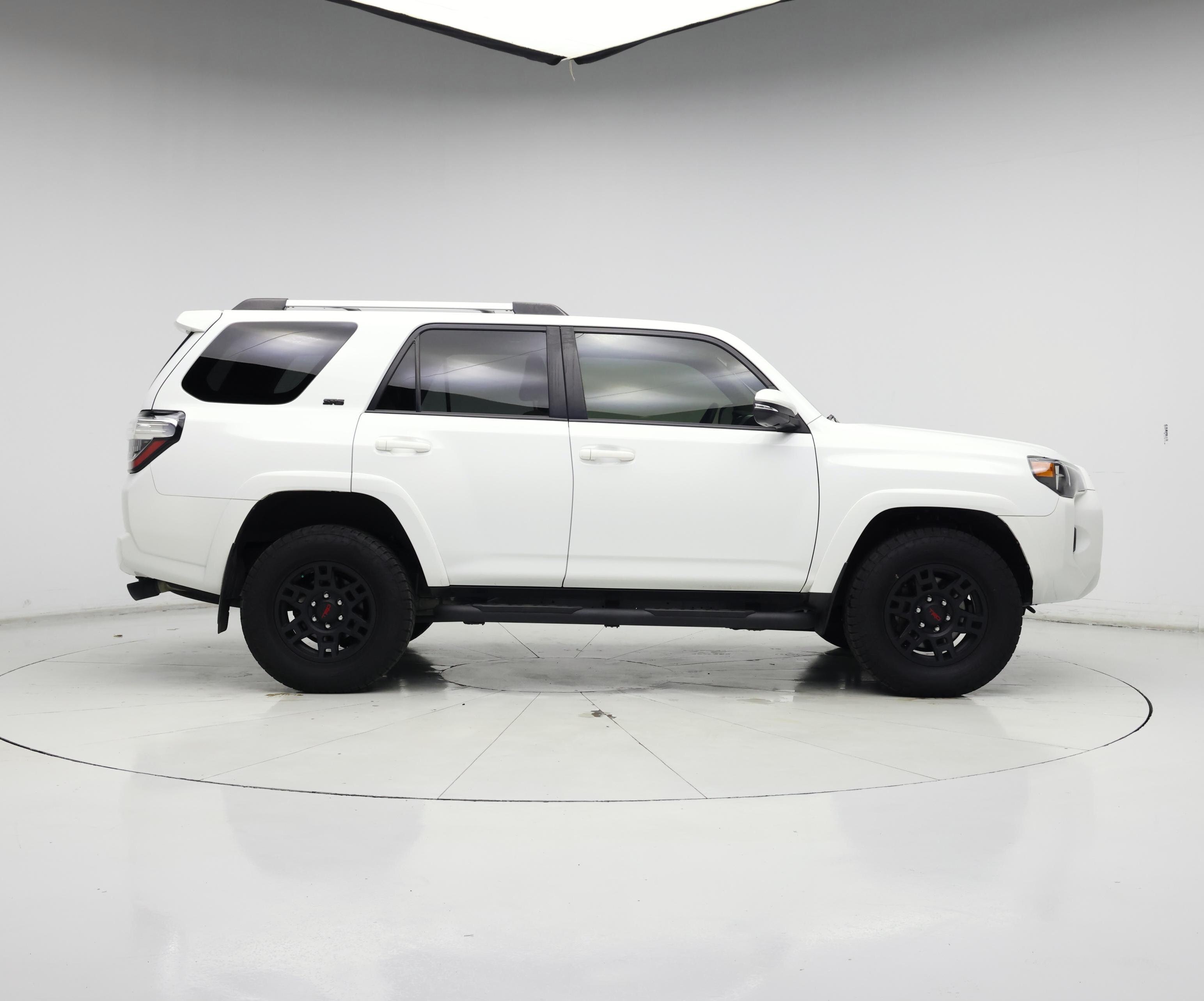 Thumbnail: 2024 Toyota 4Runner - 7
