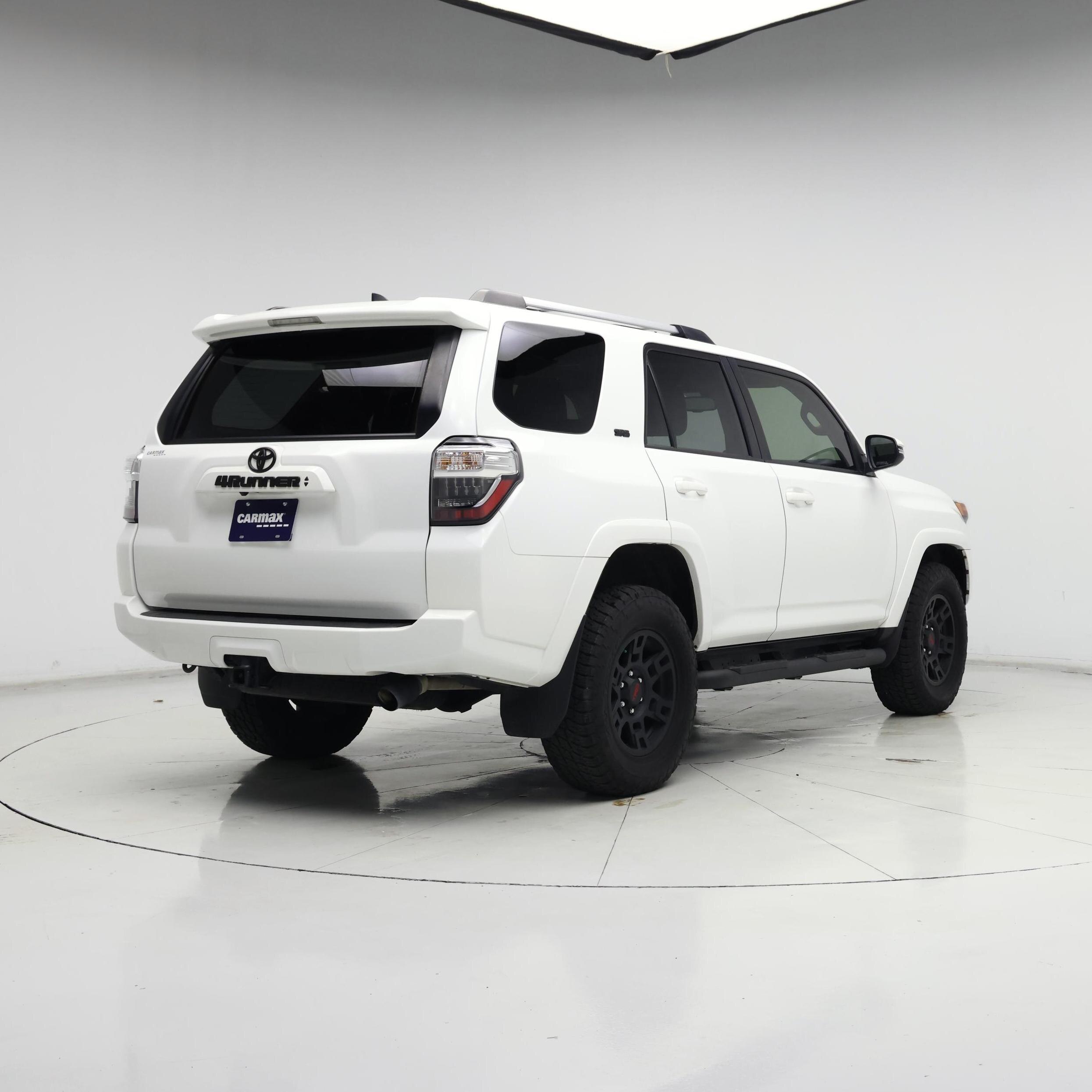 Thumbnail: 2024 Toyota 4Runner - 8
