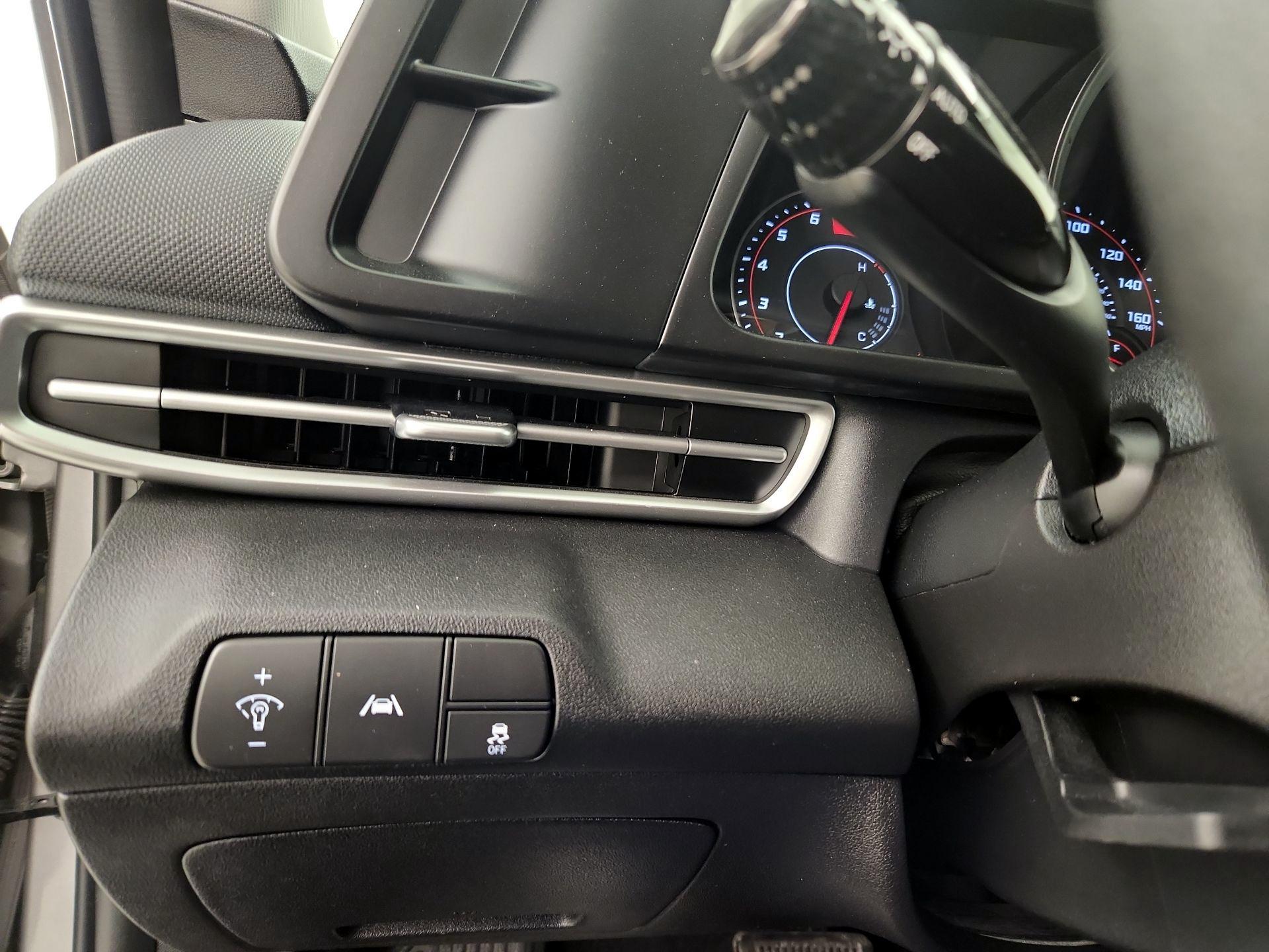 Thumbnail: 2022 Hyundai Elantra - 13