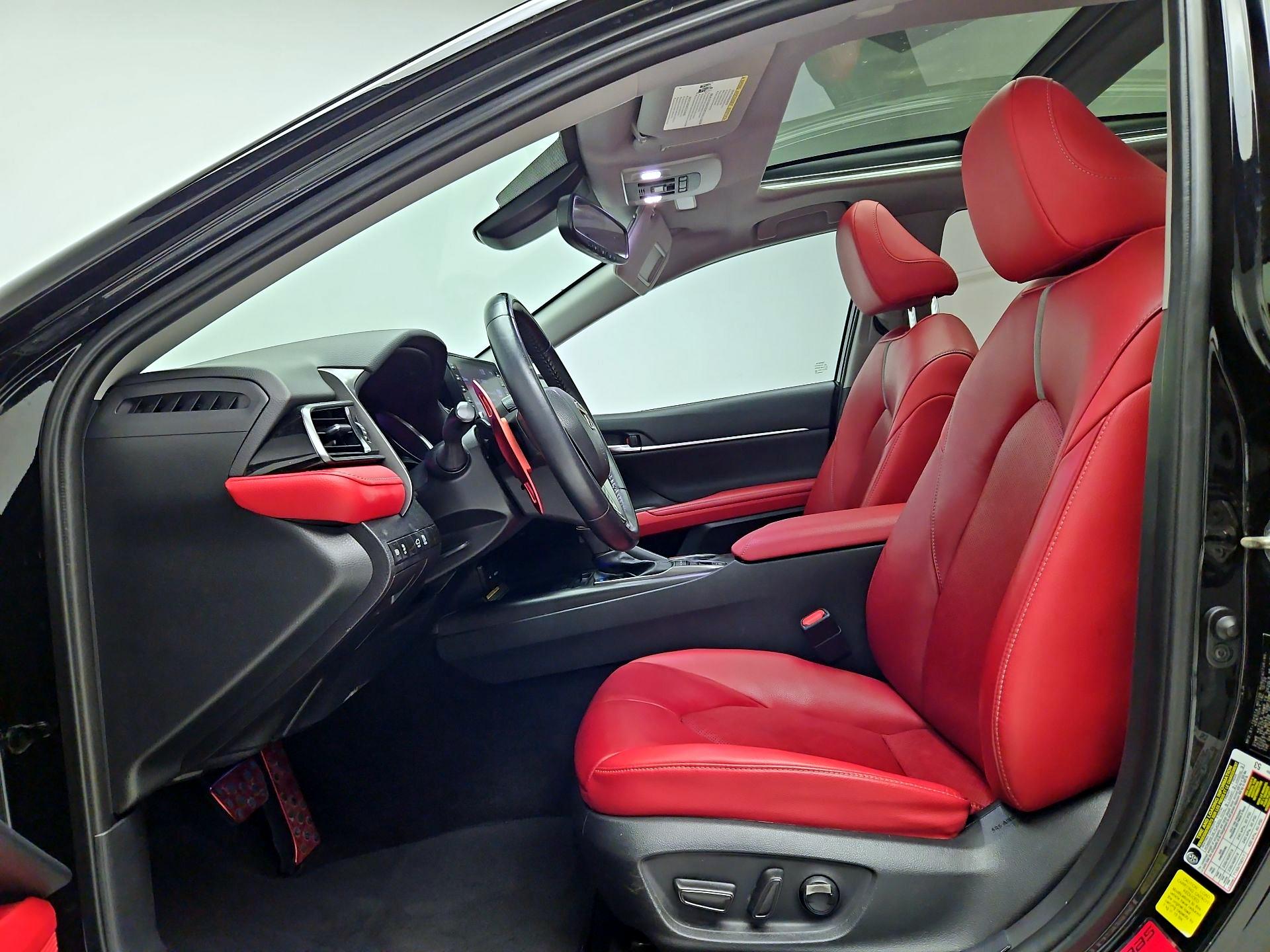 Thumbnail: 2021 Toyota Camry - 11