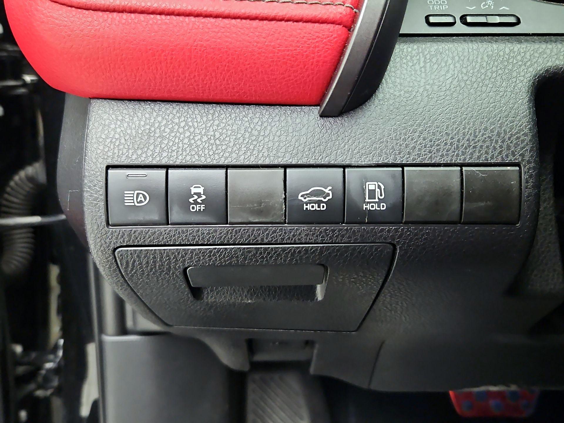 Thumbnail: 2021 Toyota Camry - 13