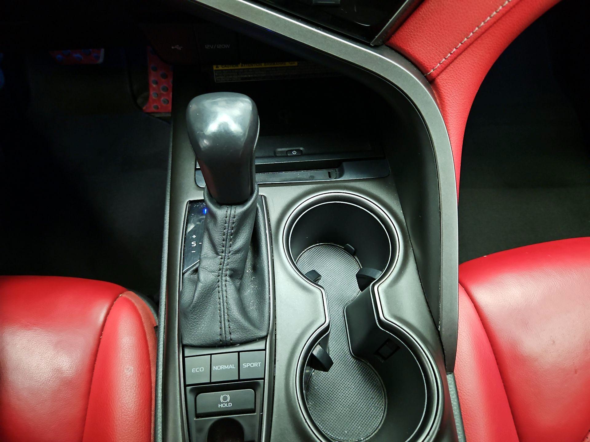 Thumbnail: 2021 Toyota Camry - 17