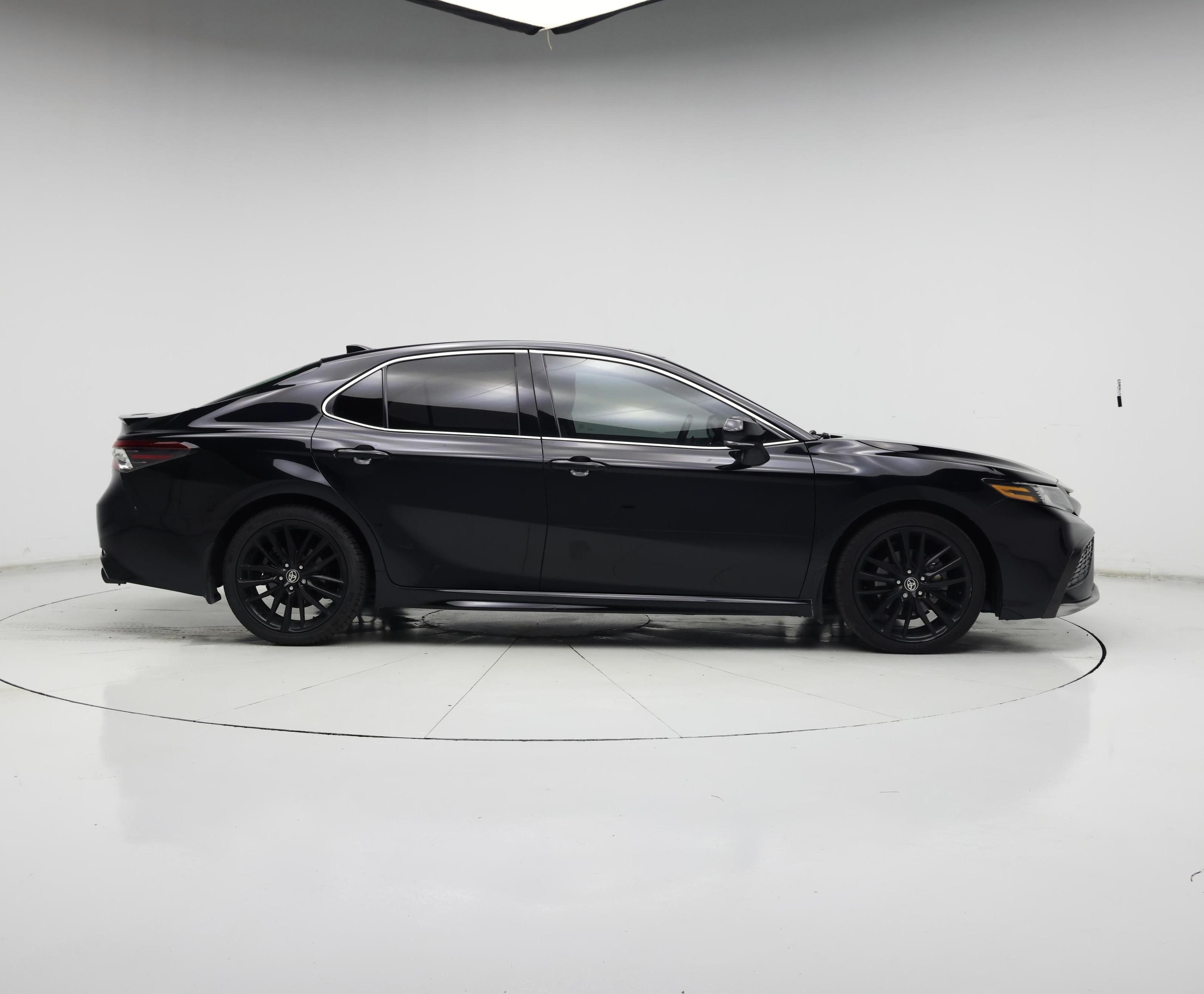 Thumbnail: 2021 Toyota Camry - 7