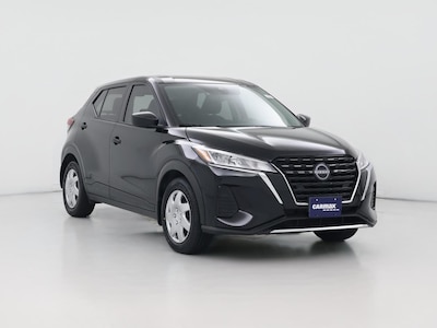 Black 2022 Nissan Kicks S