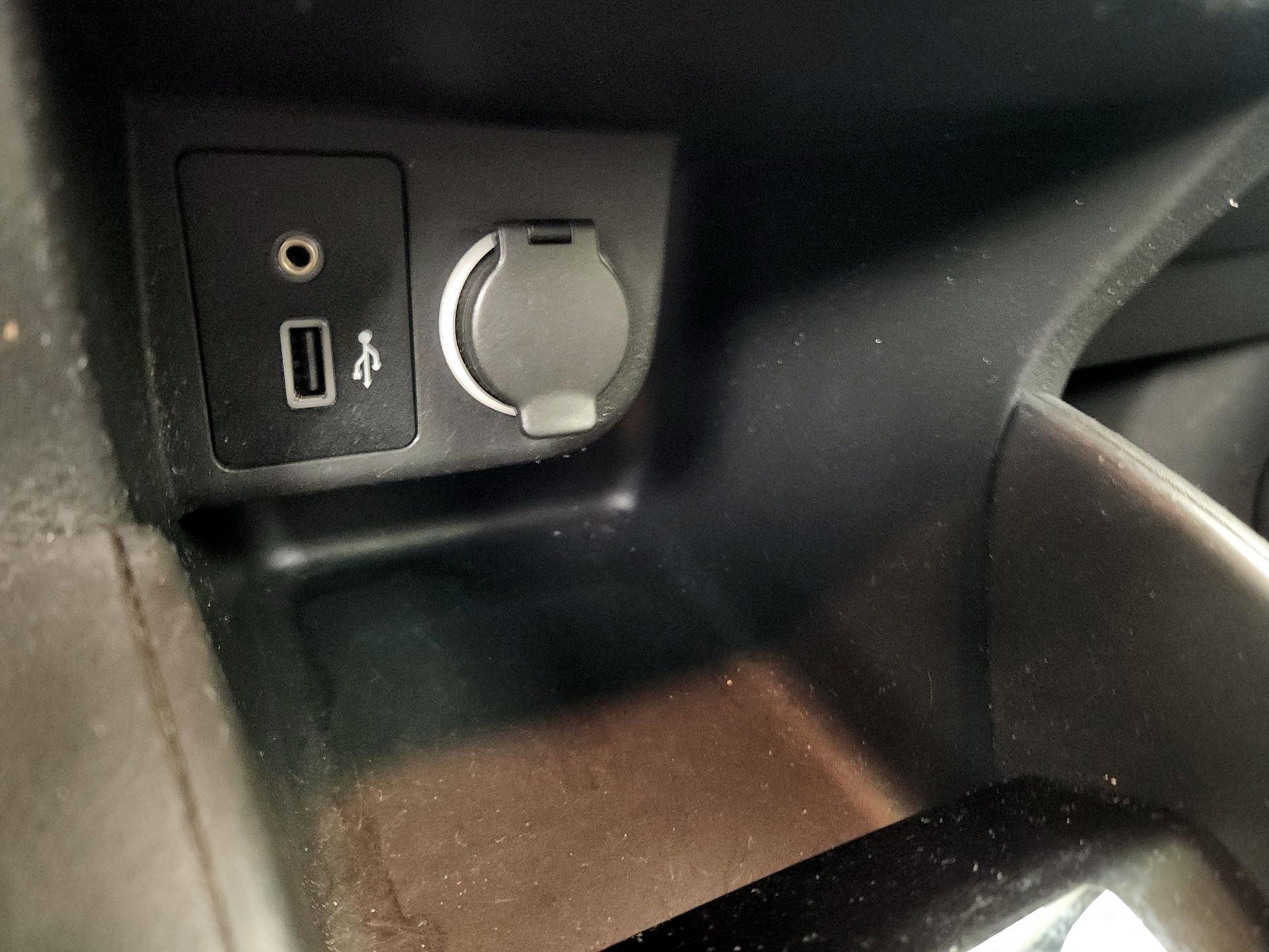 Thumbnail: 2022 Nissan Kicks - 18