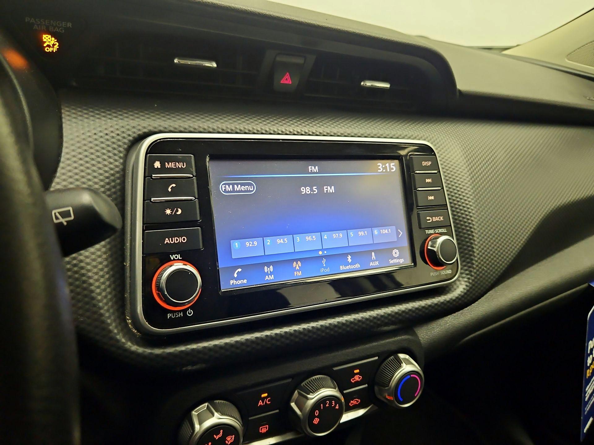 Thumbnail: 2022 Nissan Kicks - 15