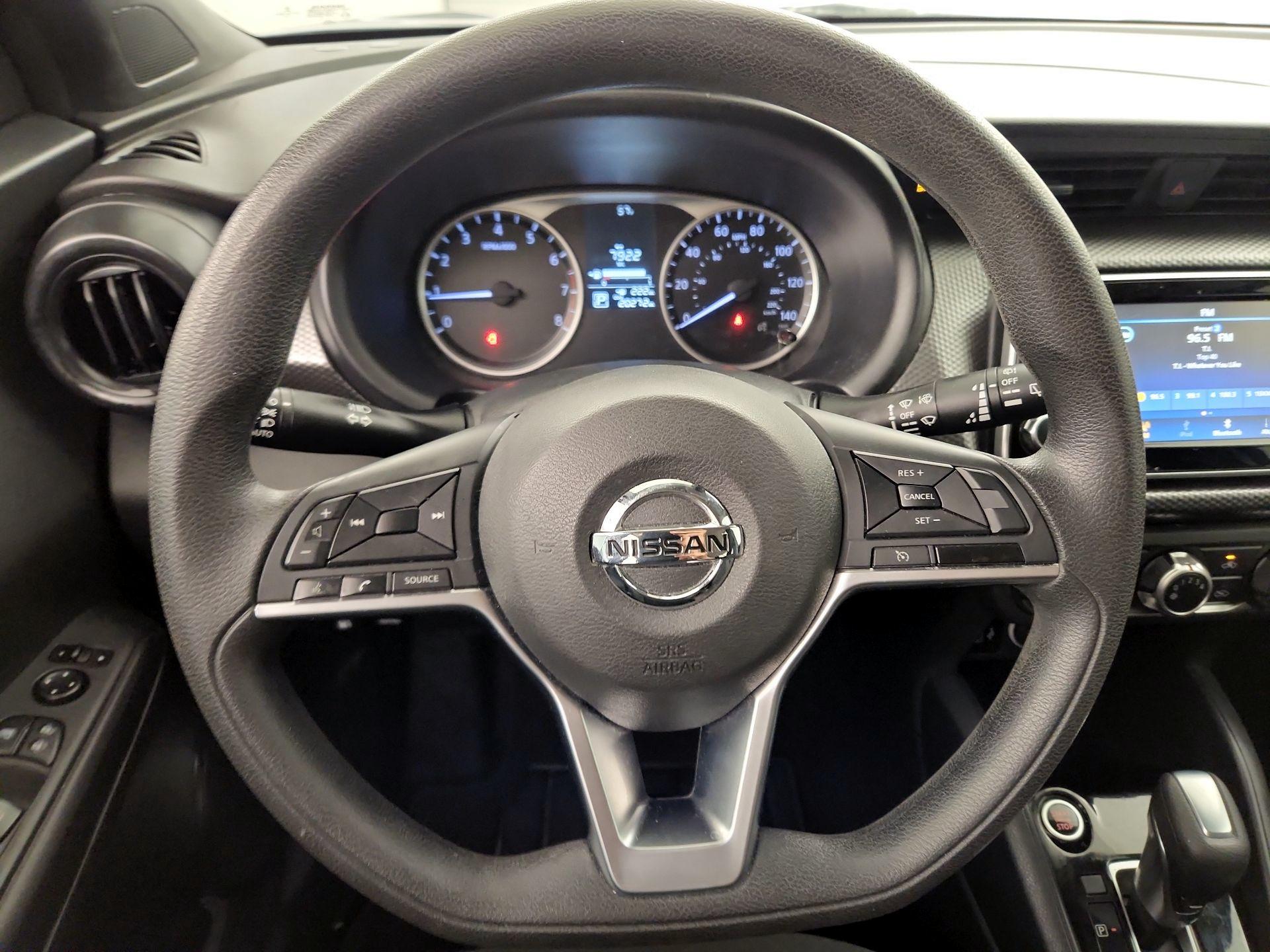 Thumbnail: 2020 Nissan Kicks - 10