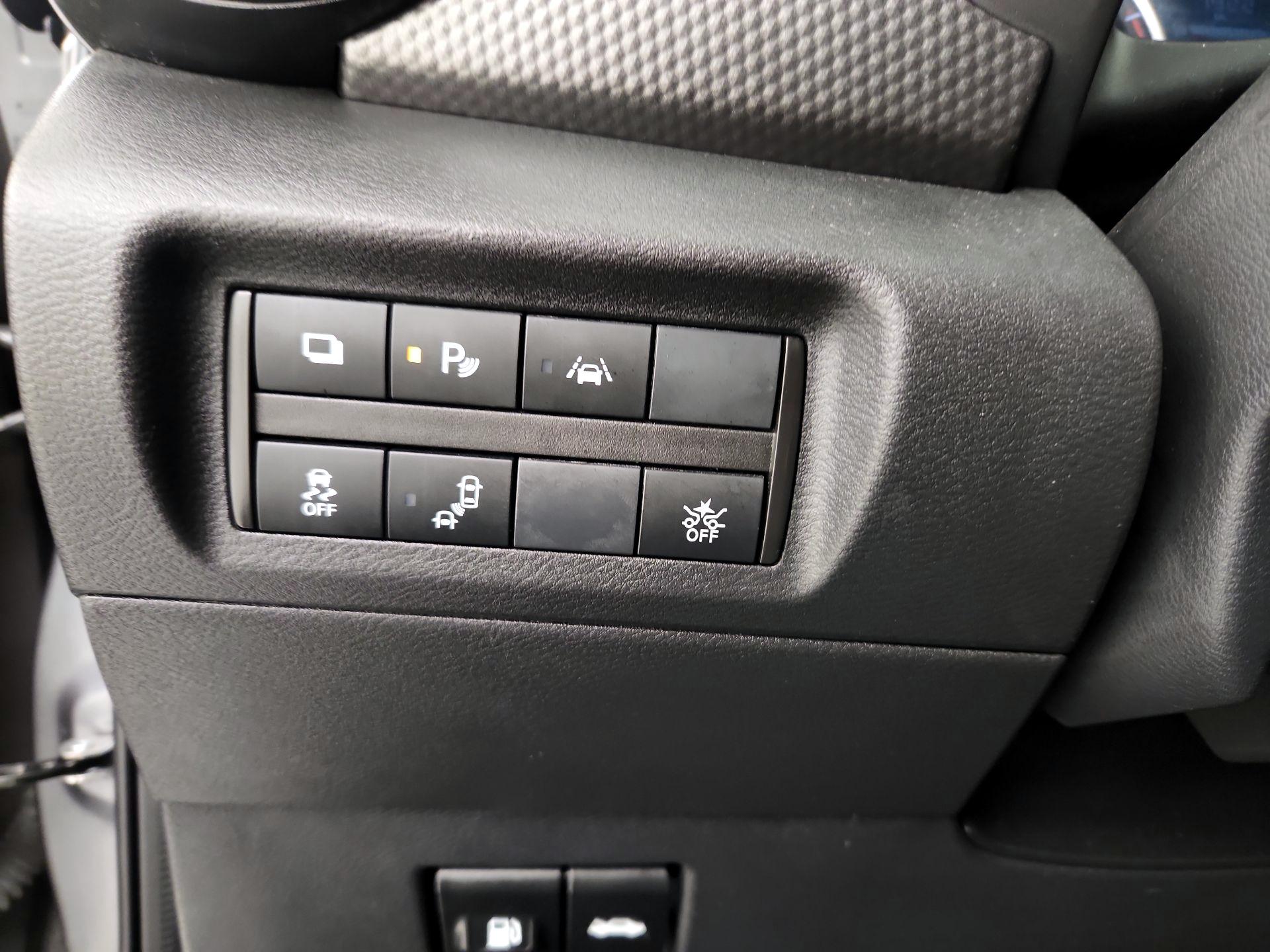 Thumbnail: 2020 Nissan Kicks - 13