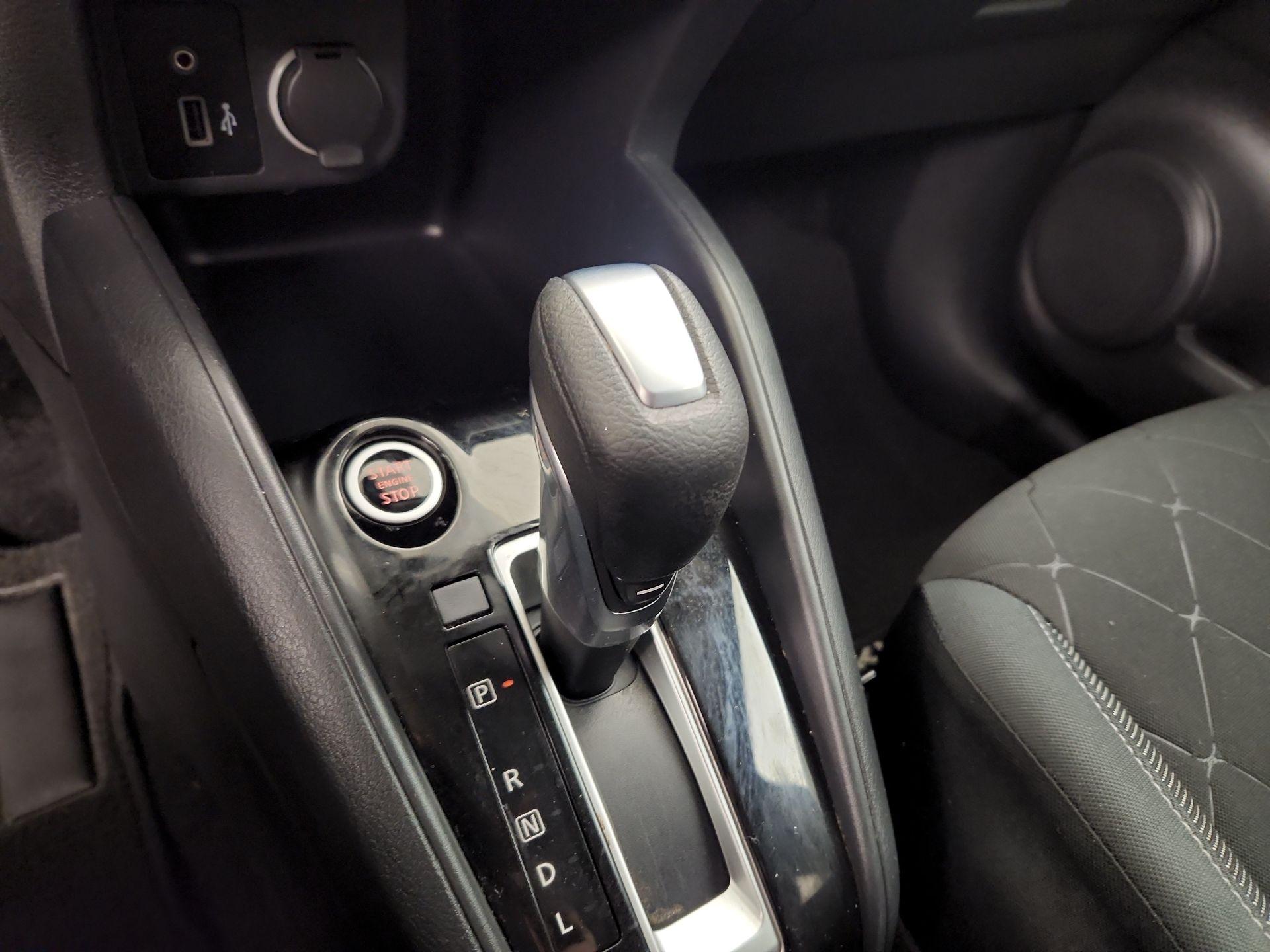 Thumbnail: 2020 Nissan Kicks - 17