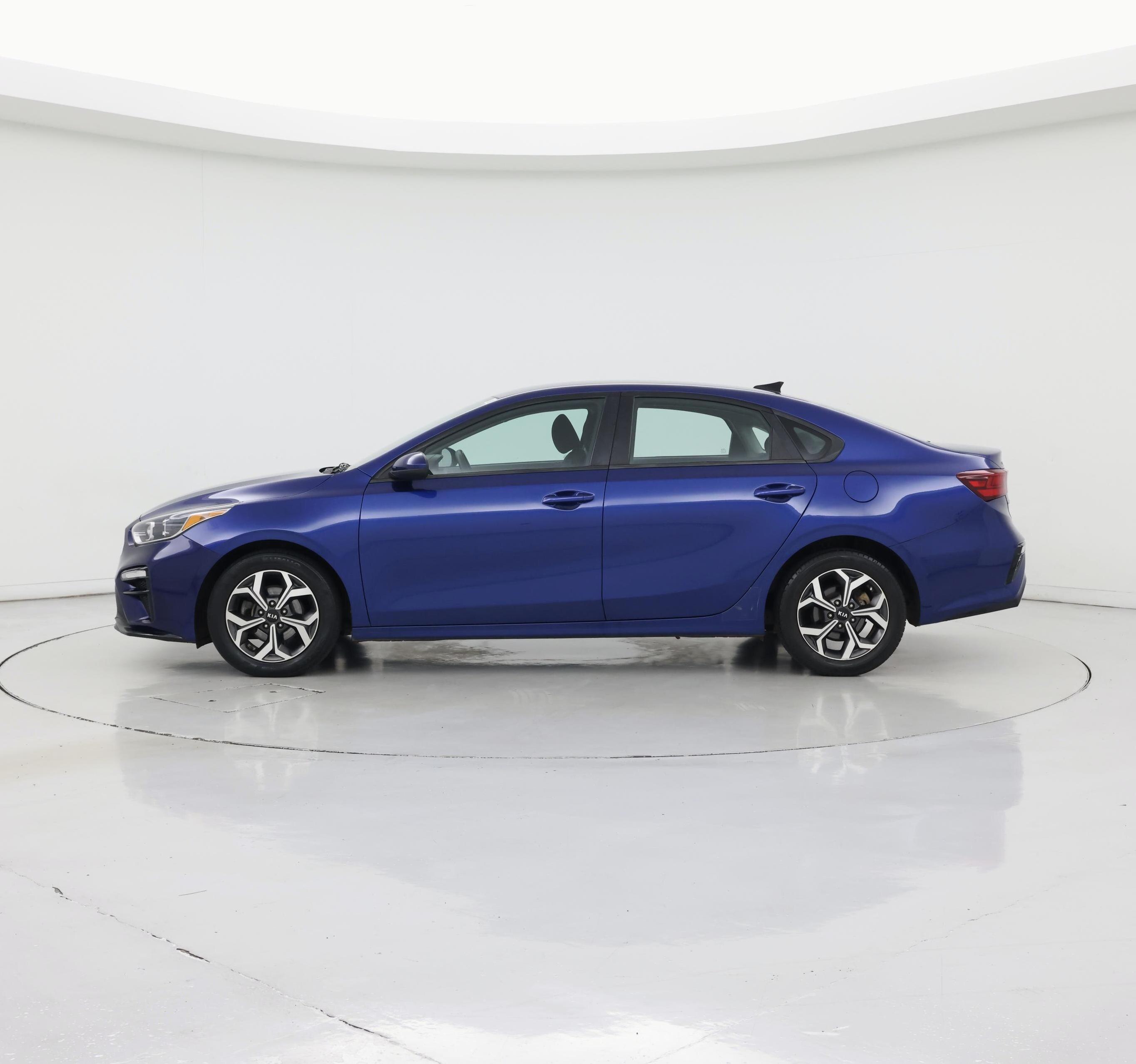 Thumbnail: 2021 Kia Forte - 3