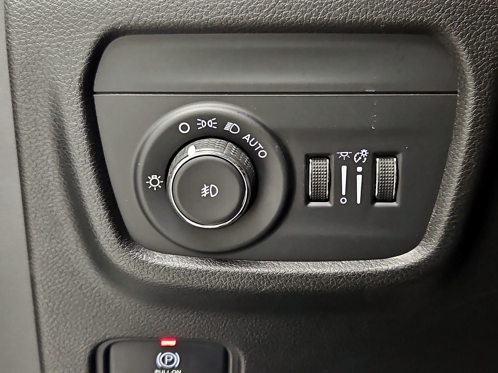 Thumbnail: 2023 Jeep Grand Cherokee - 13