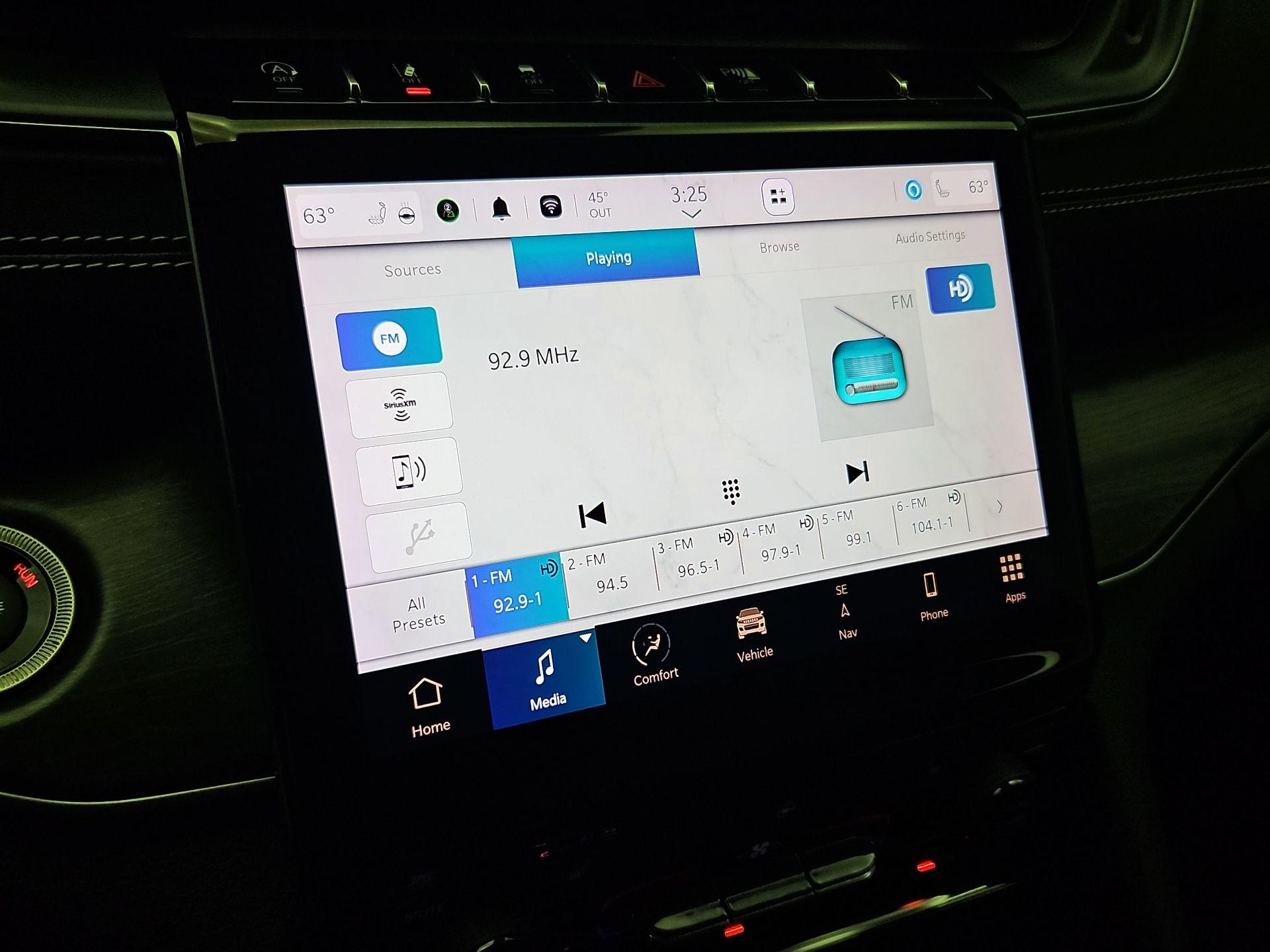 Thumbnail: 2023 Jeep Grand Cherokee - 16