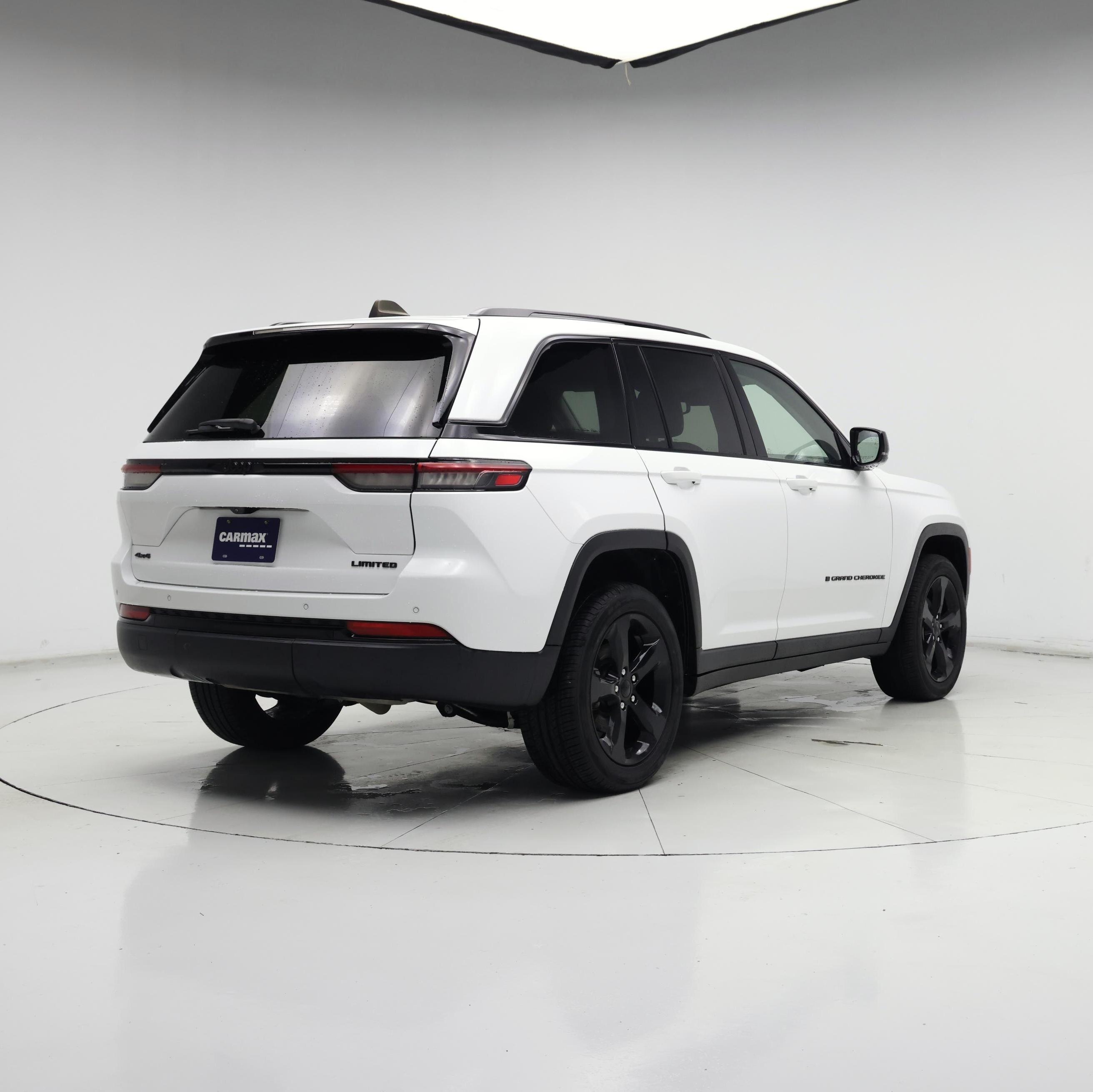 Thumbnail: 2023 Jeep Grand Cherokee - 8