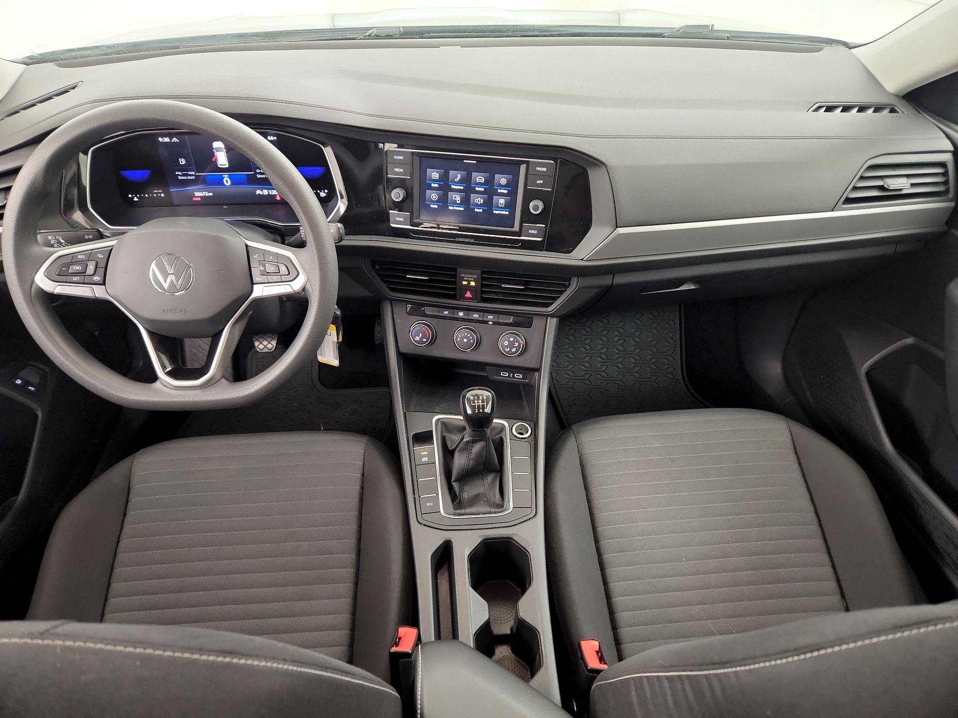 Thumbnail: 2023 Volkswagen Jetta - 9