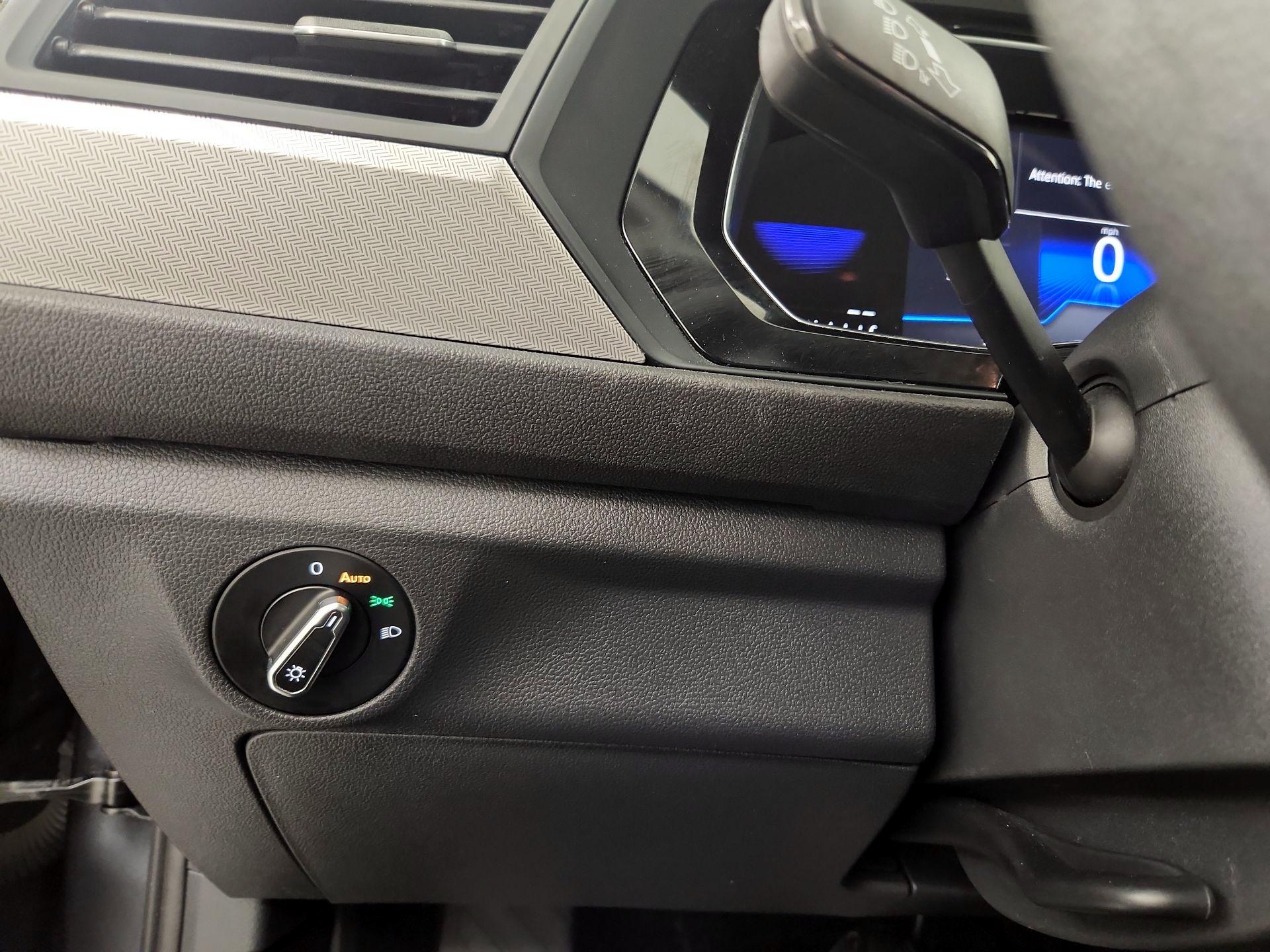 Thumbnail: 2023 Volkswagen Jetta - 13