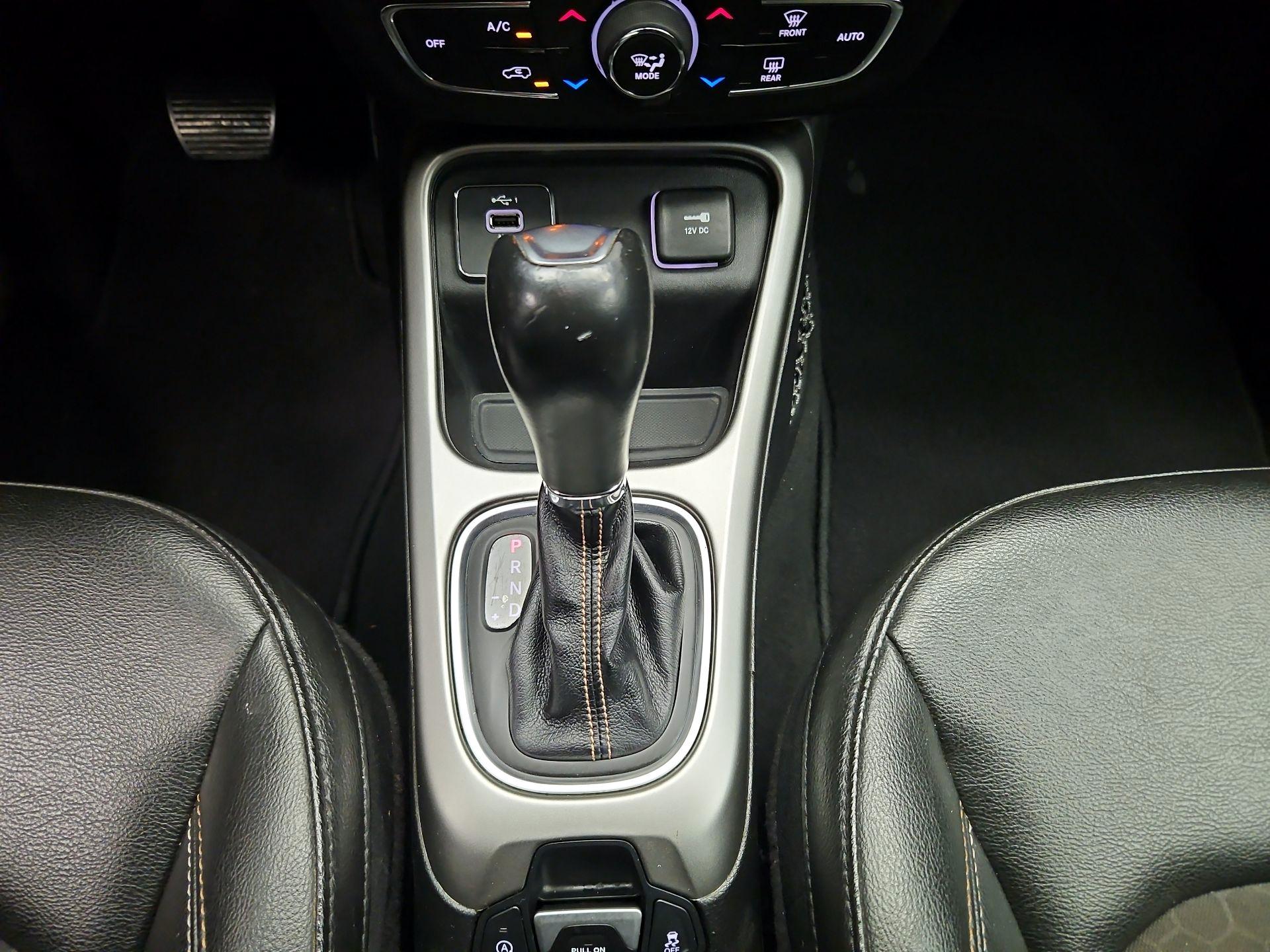 Thumbnail: 2020 Jeep Compass - 17