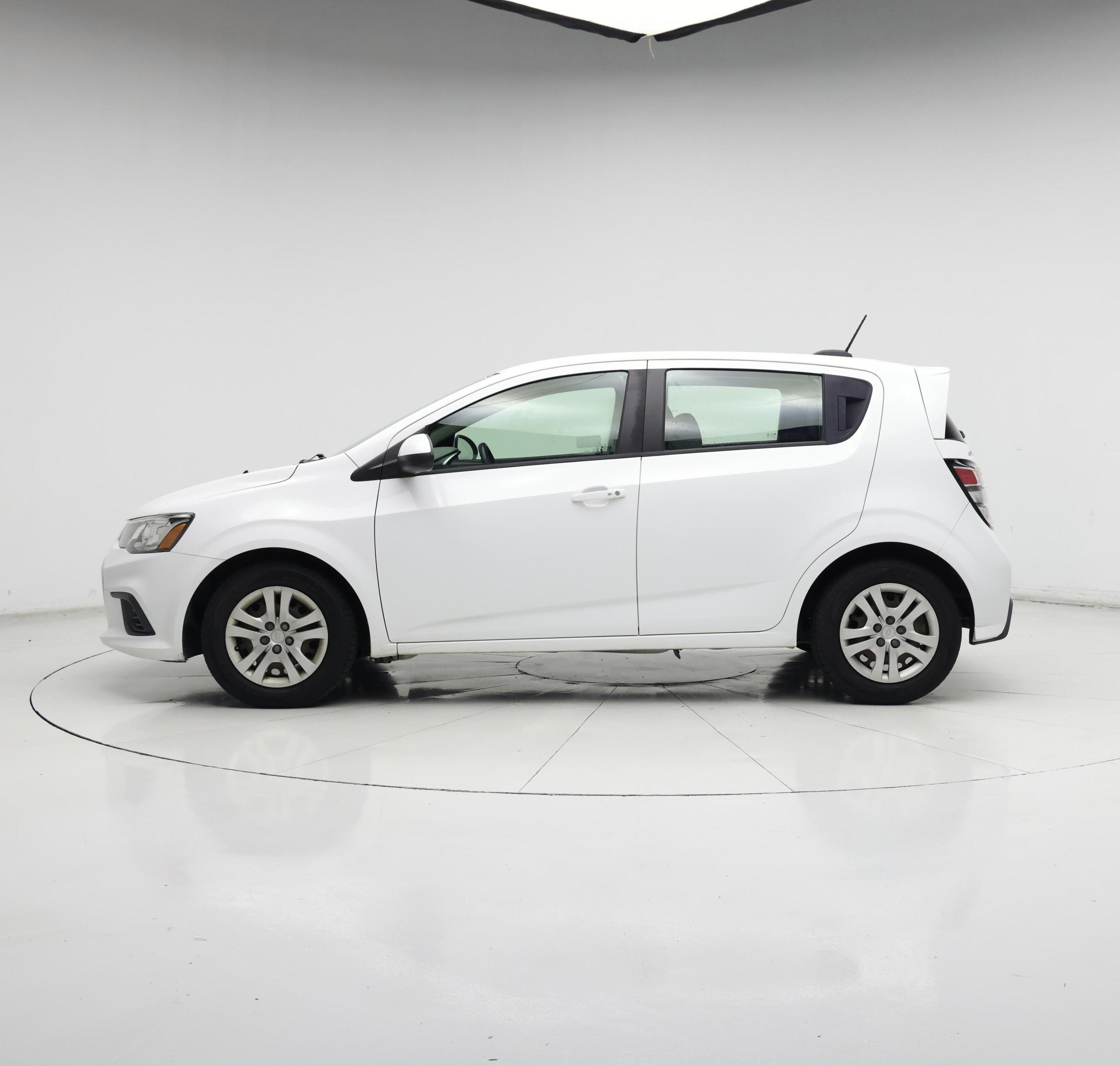 Thumbnail: 2020 Chevrolet Sonic - 3