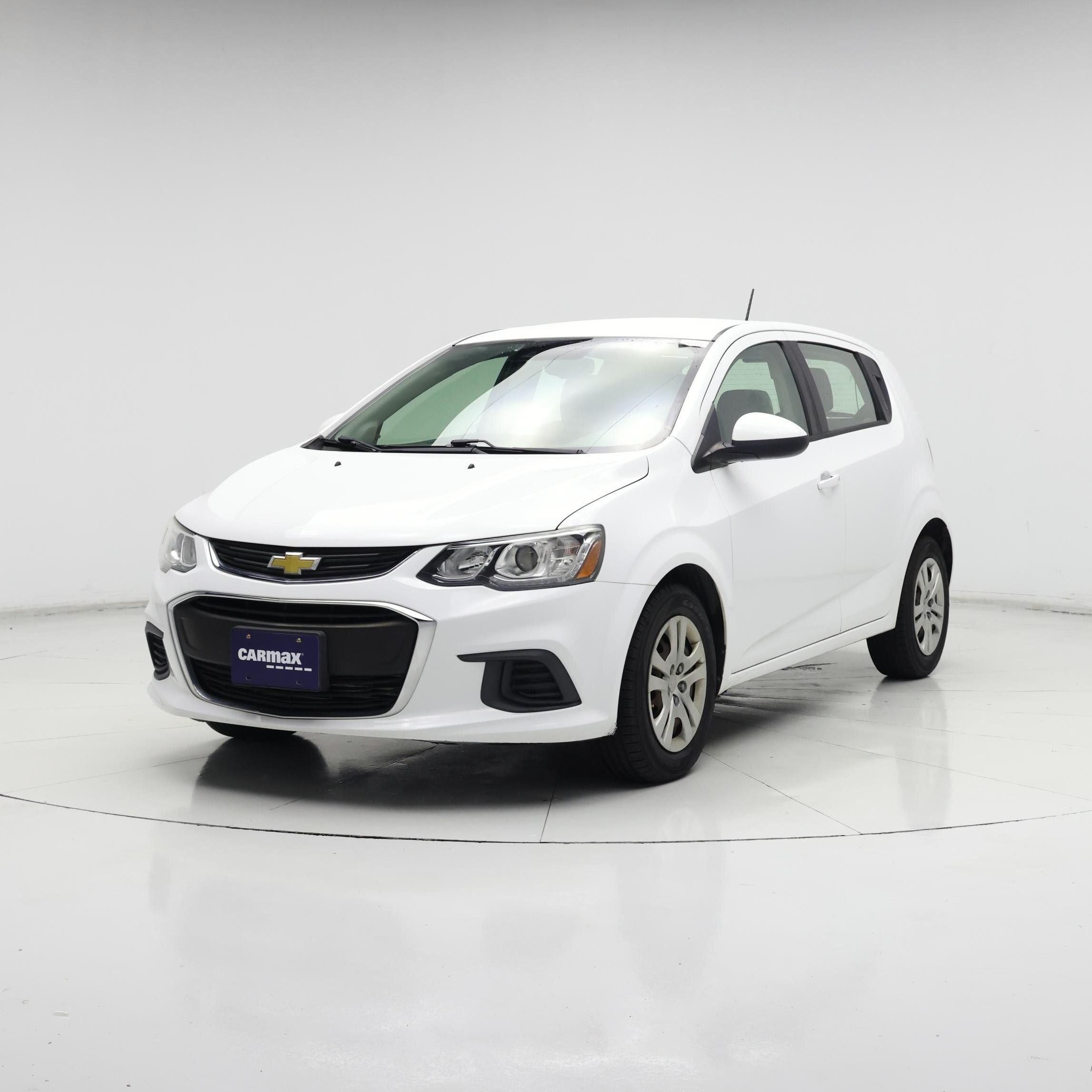Thumbnail: 2020 Chevrolet Sonic - 4