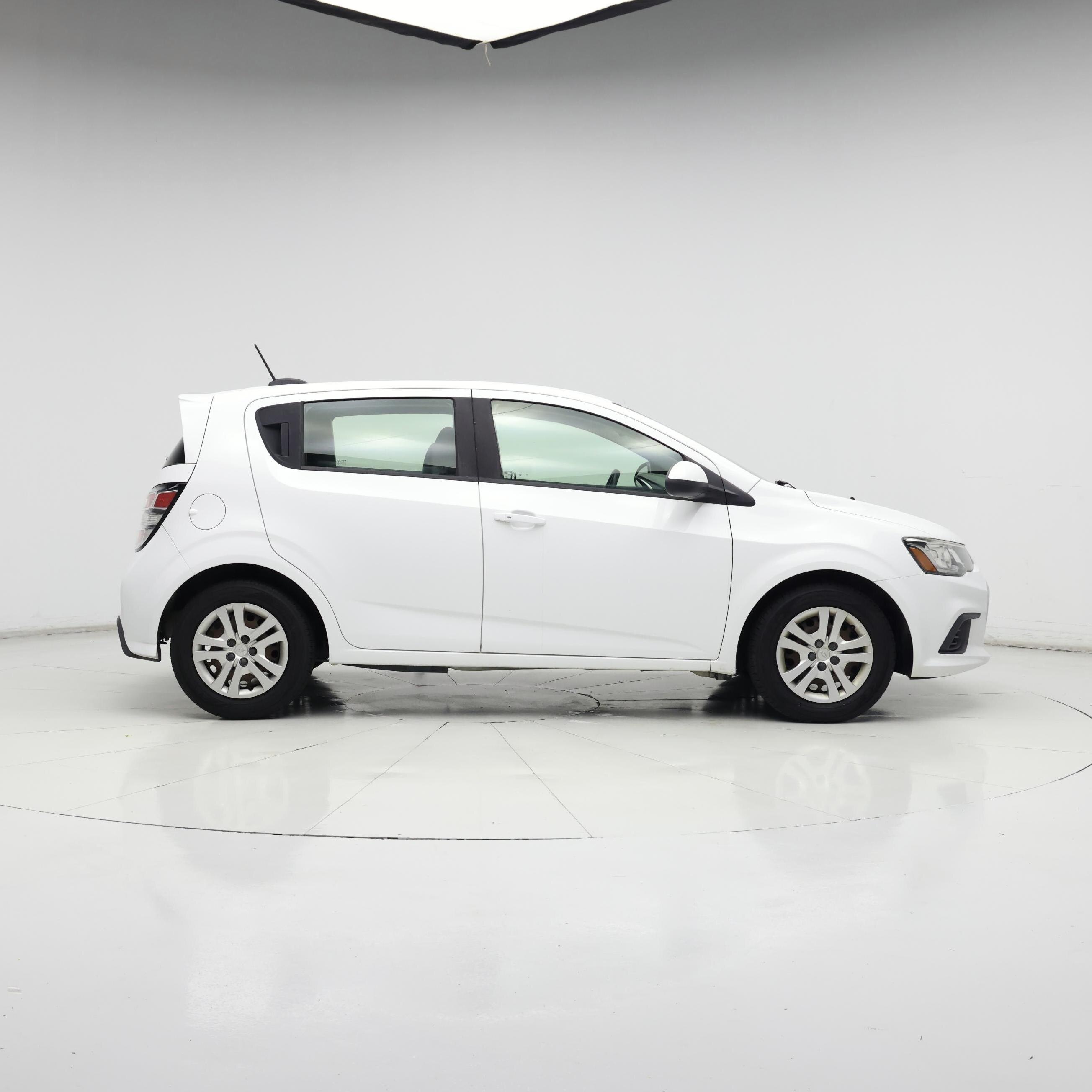 Thumbnail: 2020 Chevrolet Sonic - 7