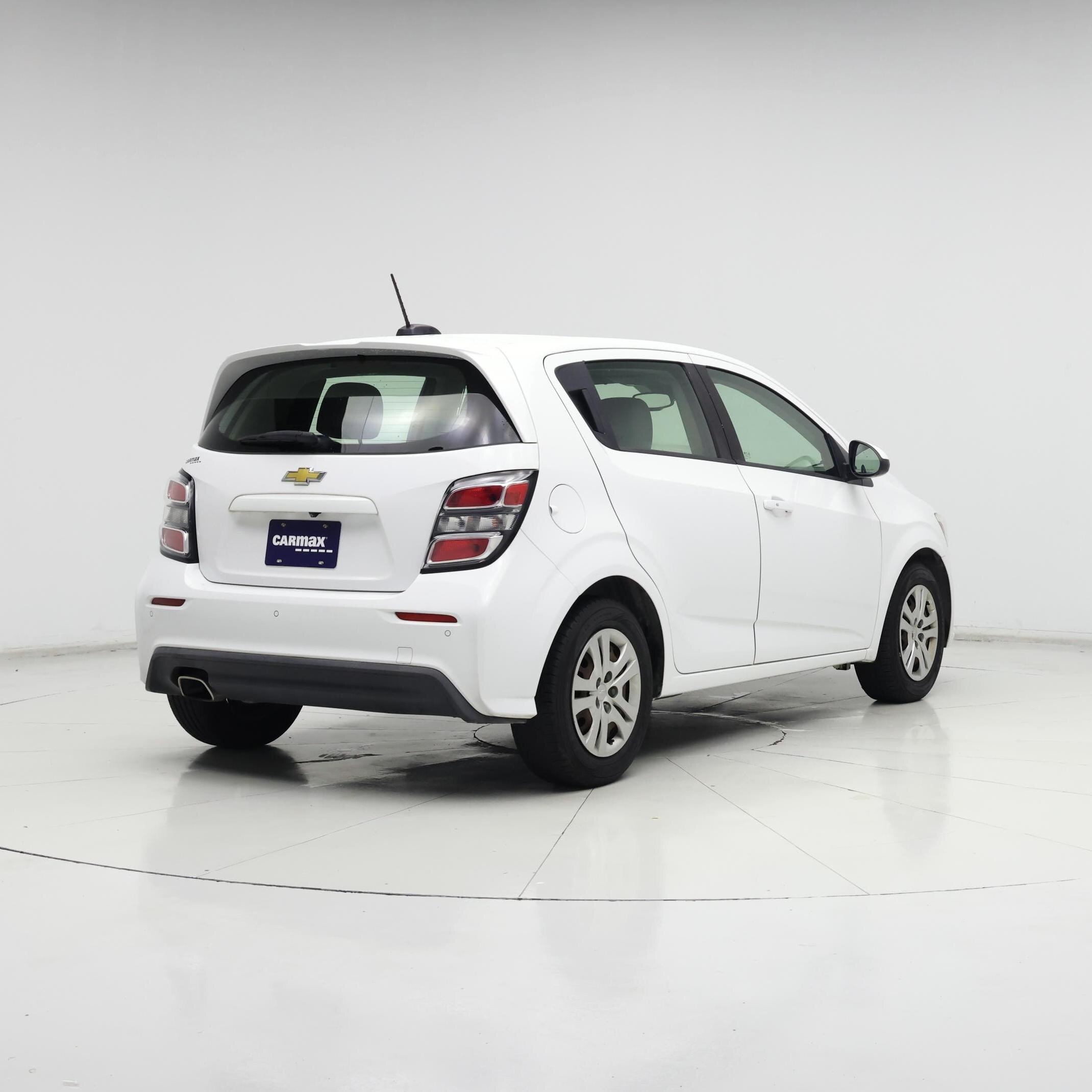 Thumbnail: 2020 Chevrolet Sonic - 8