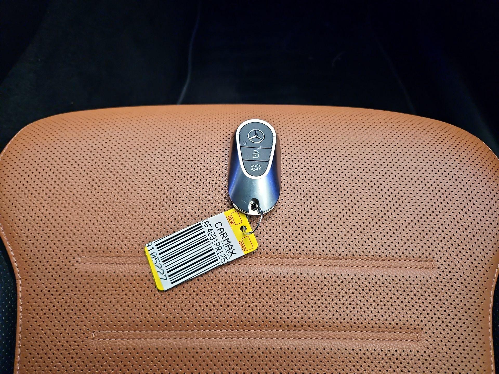 Thumbnail: 2023 Mercedes-Benz C-Class - 20