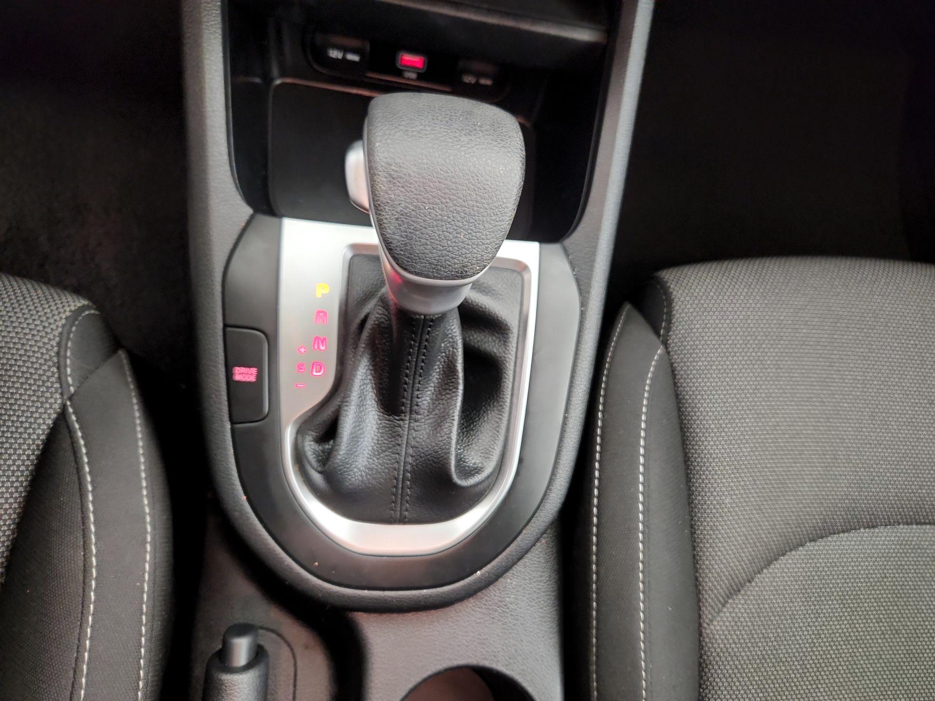 Thumbnail: 2023 Kia Forte - 17