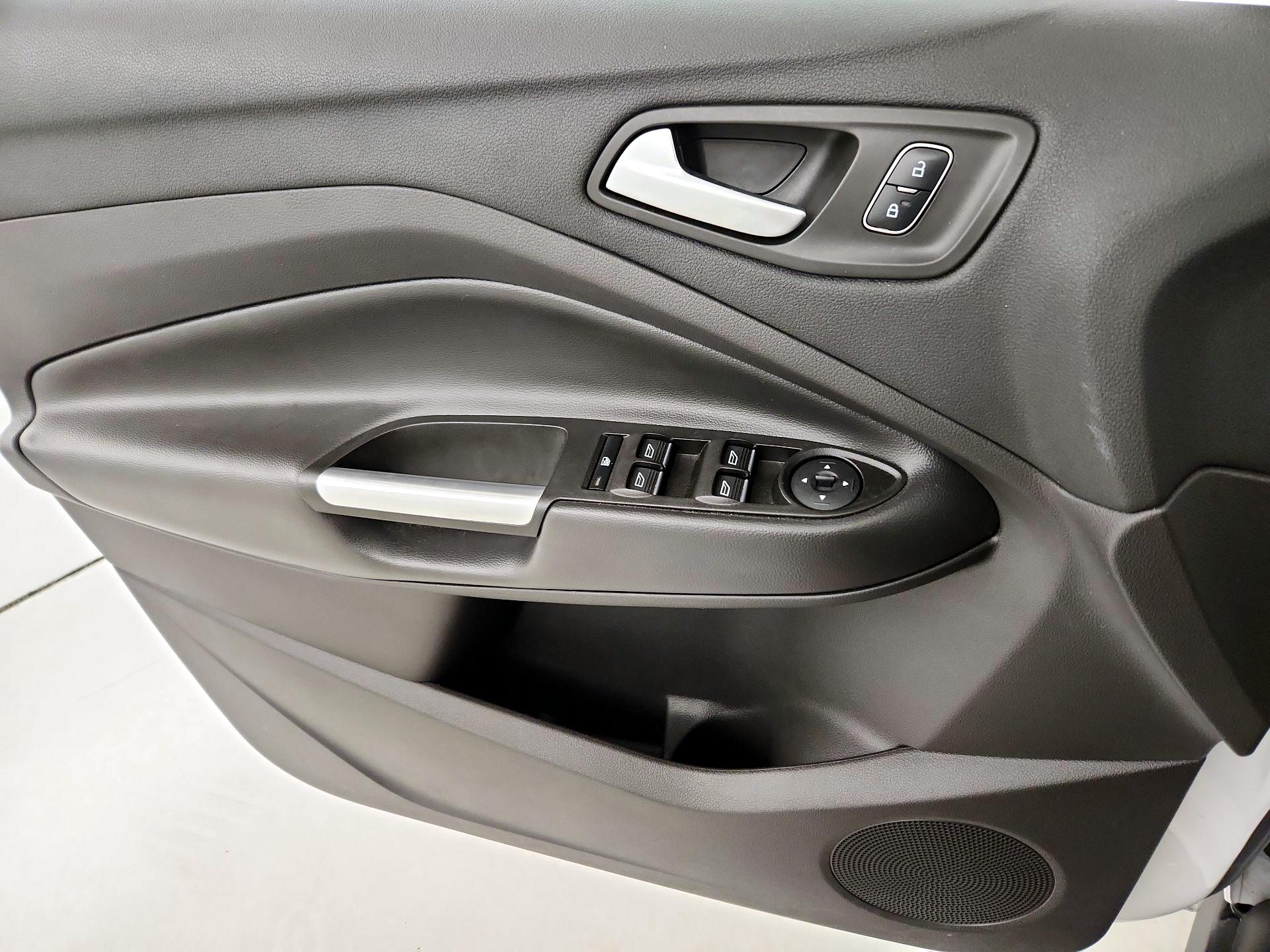 Thumbnail: 2017 Ford C-Max - 12