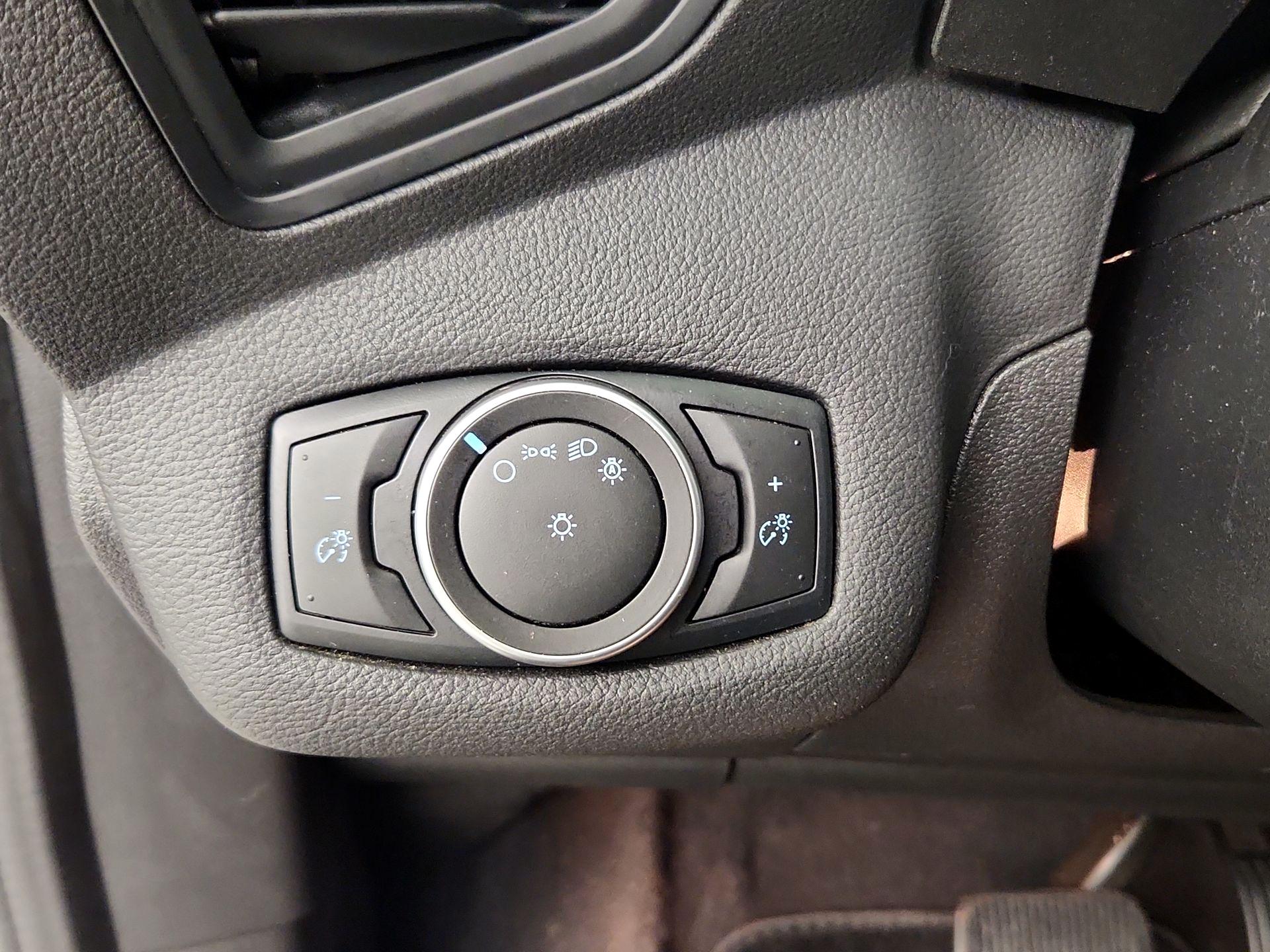 Thumbnail: 2017 Ford C-Max - 13