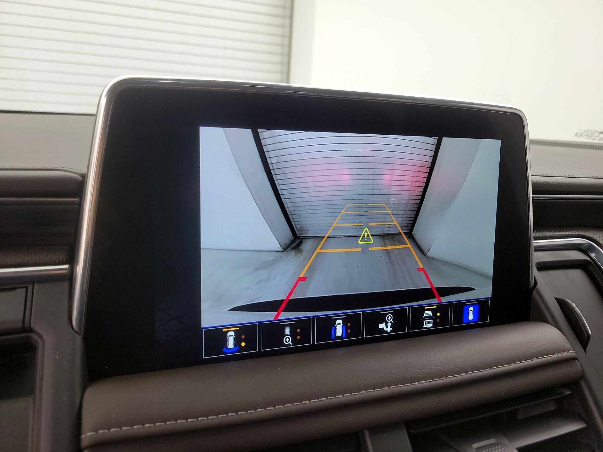 Thumbnail: 2022 GMC Yukon - 14