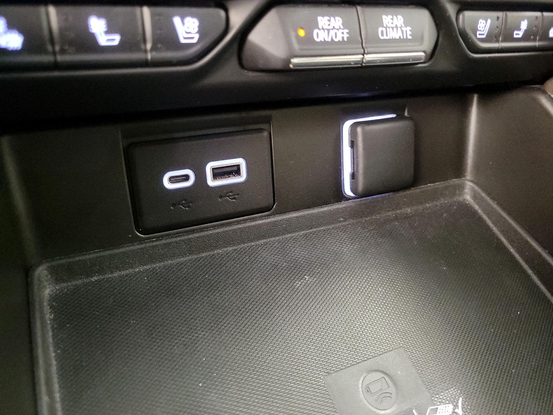 Thumbnail: 2022 GMC Yukon - 18