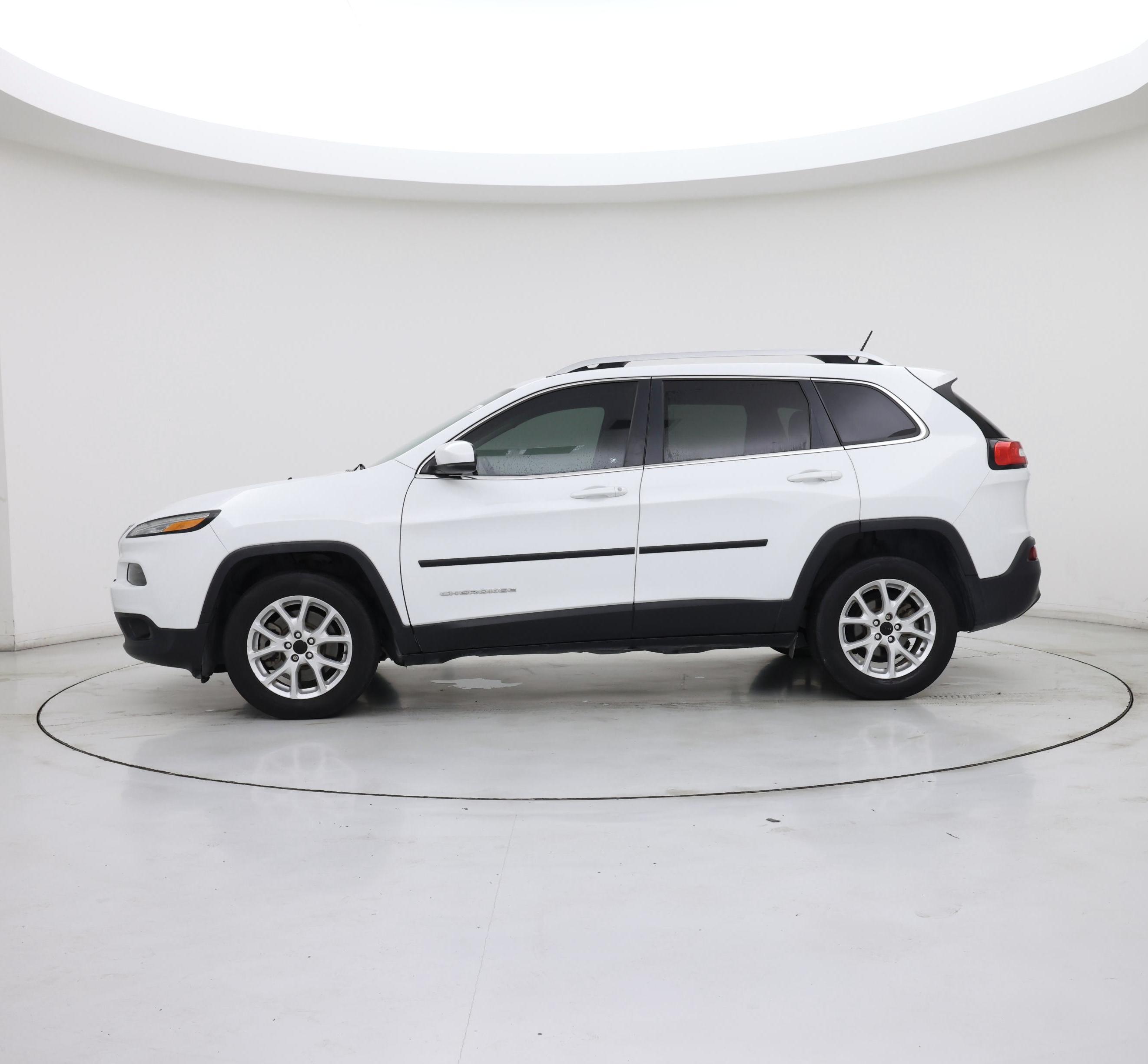 Thumbnail: 2017 Jeep Cherokee - 3