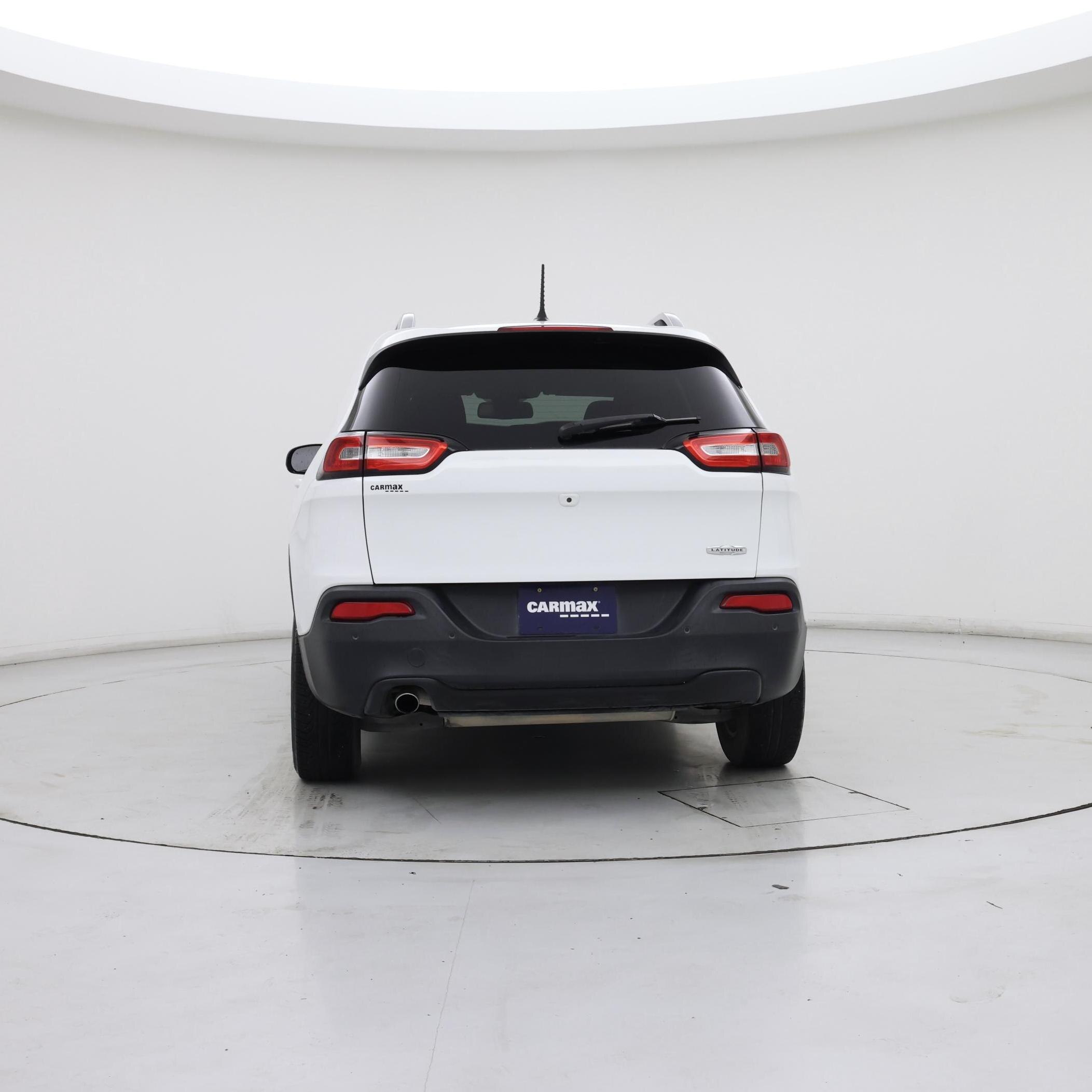 Thumbnail: 2017 Jeep Cherokee - 6