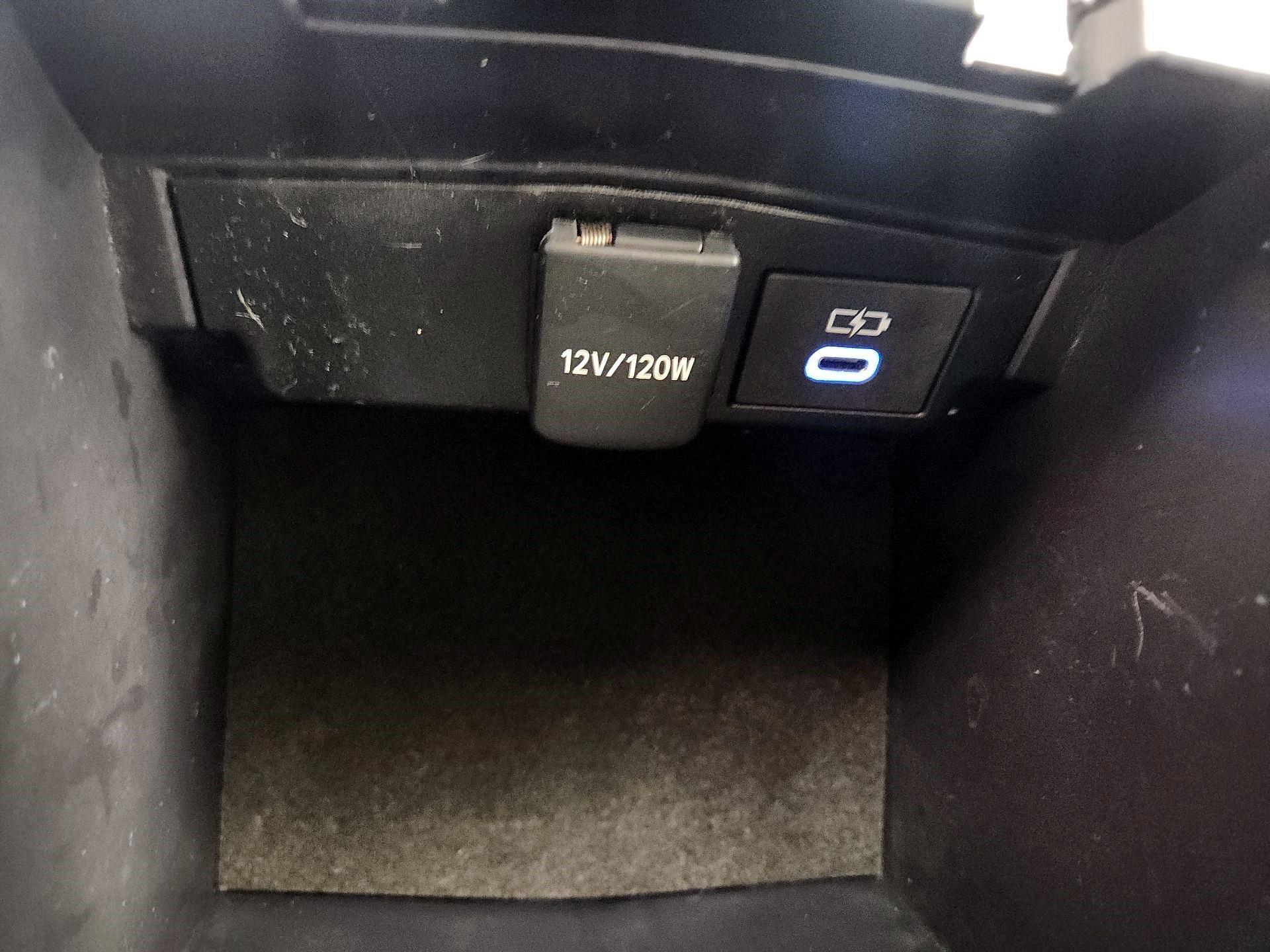 Thumbnail: 2022 Toyota Corolla - 18