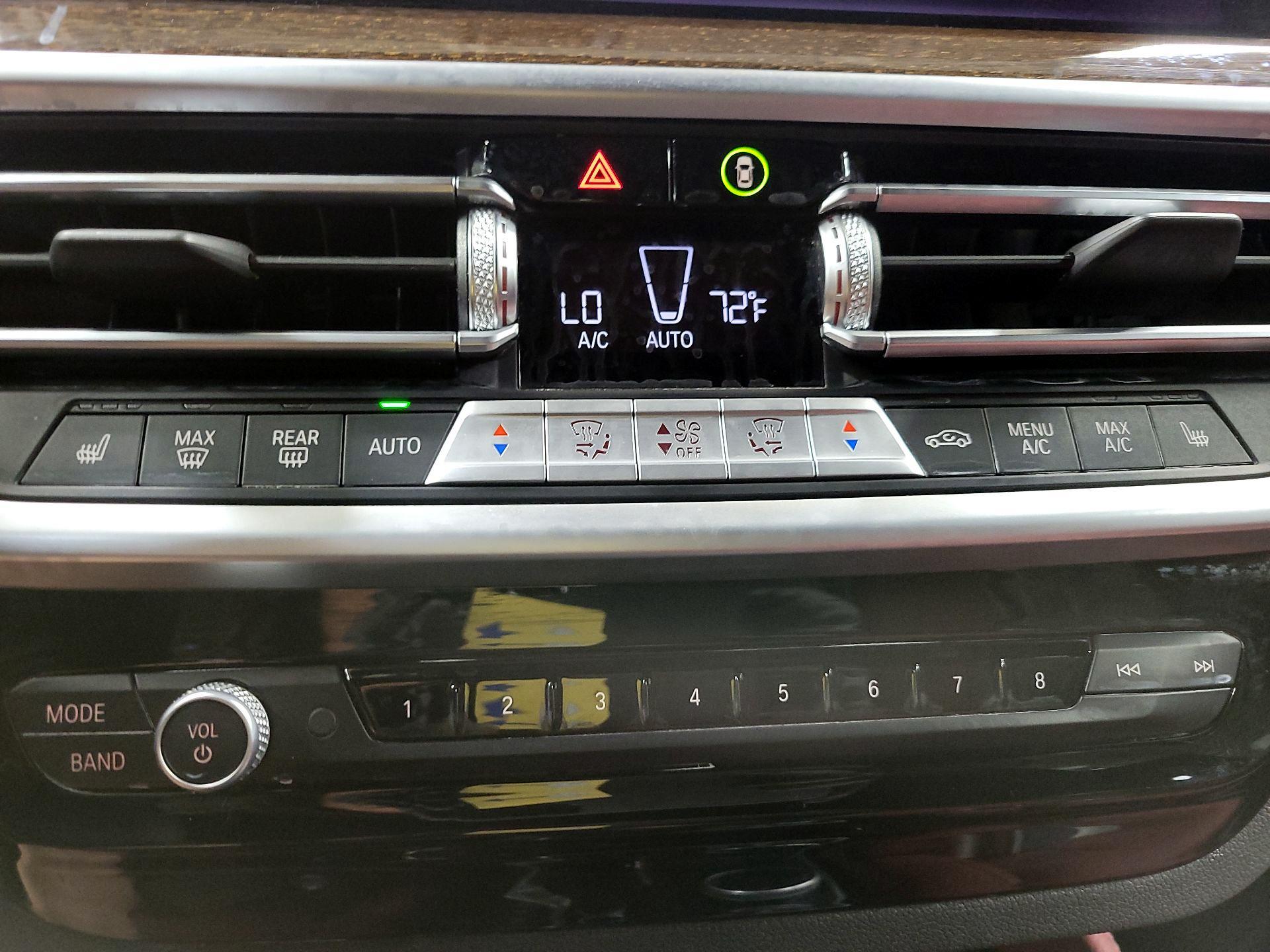 Thumbnail: 2024 BMW X4 - 17