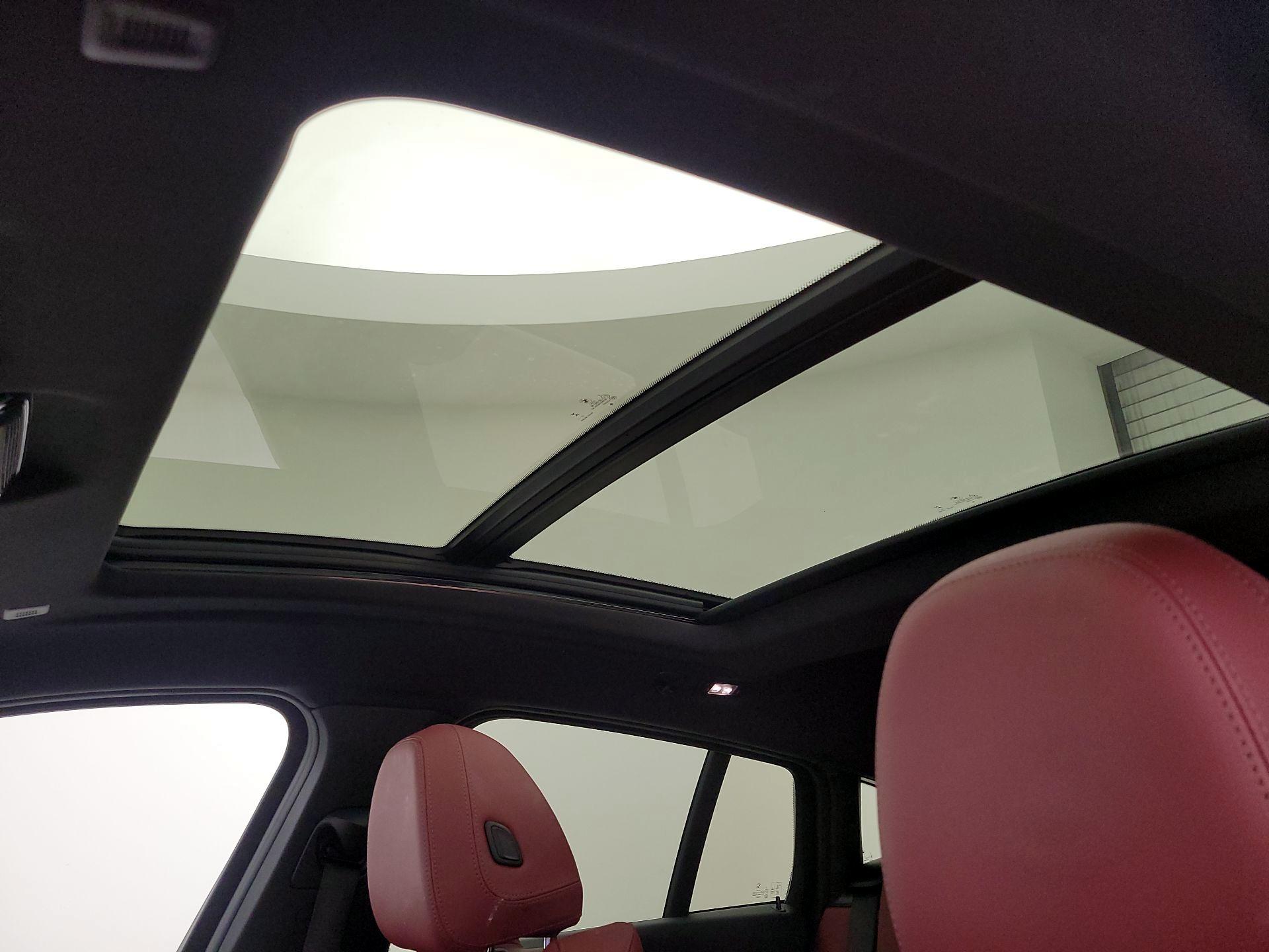 Thumbnail: 2024 BMW X4 - 19