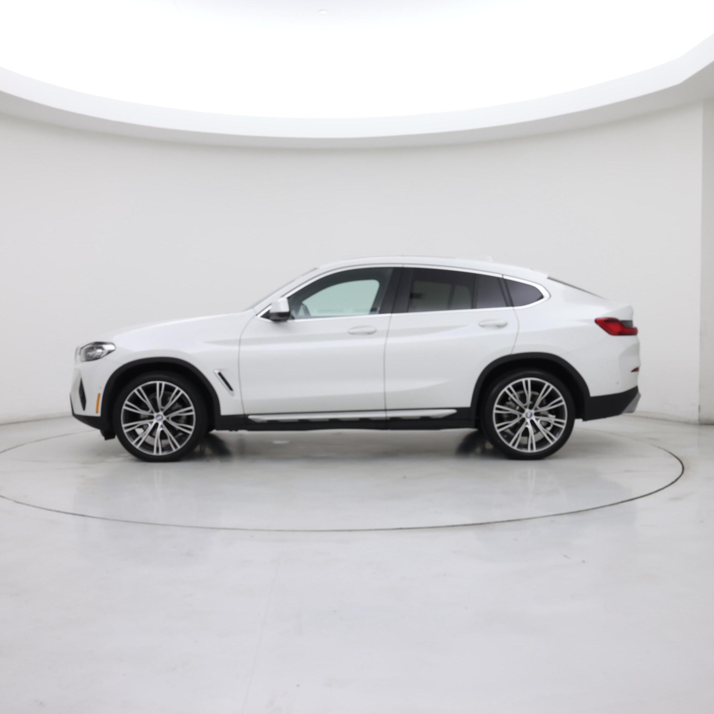 Thumbnail: 2024 BMW X4 - 3