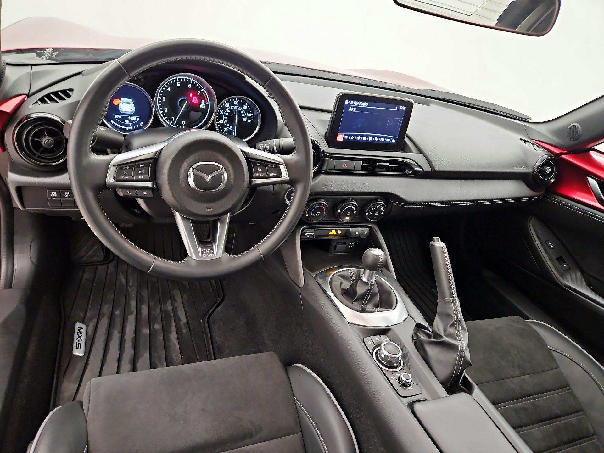 Thumbnail: 2022 Mazda MX-5 Miata - 9