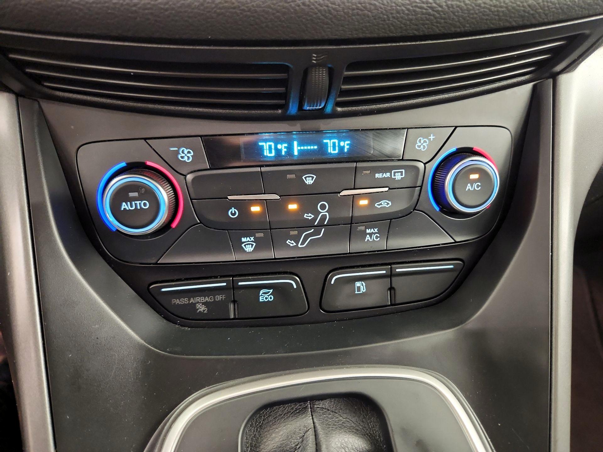 Thumbnail: 2017 Ford C-Max - 16