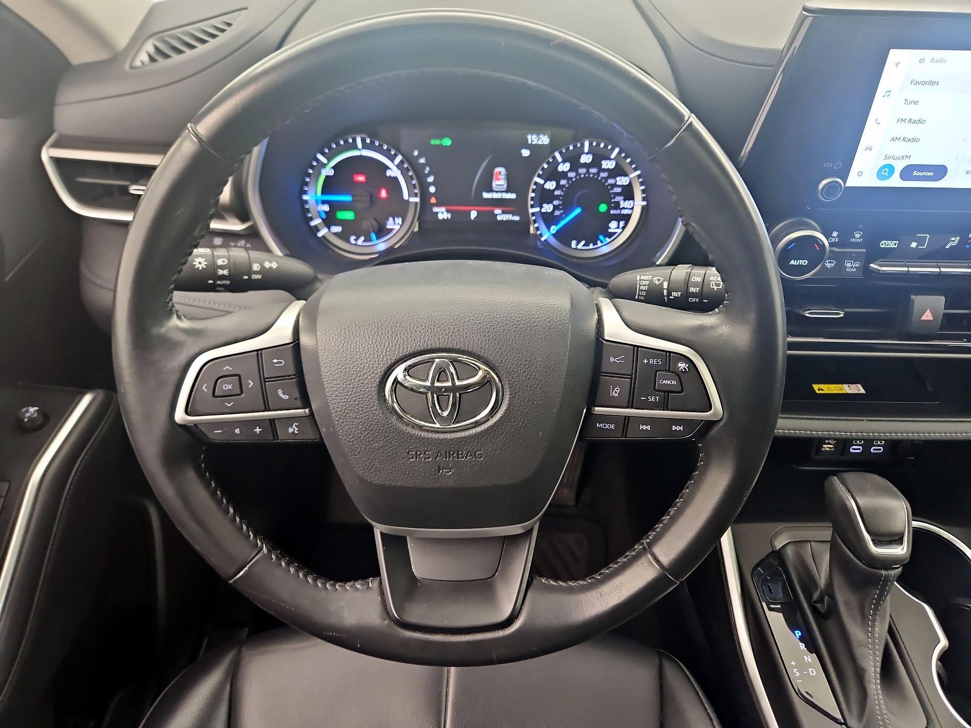 Thumbnail: 2023 Toyota Highlander - 10