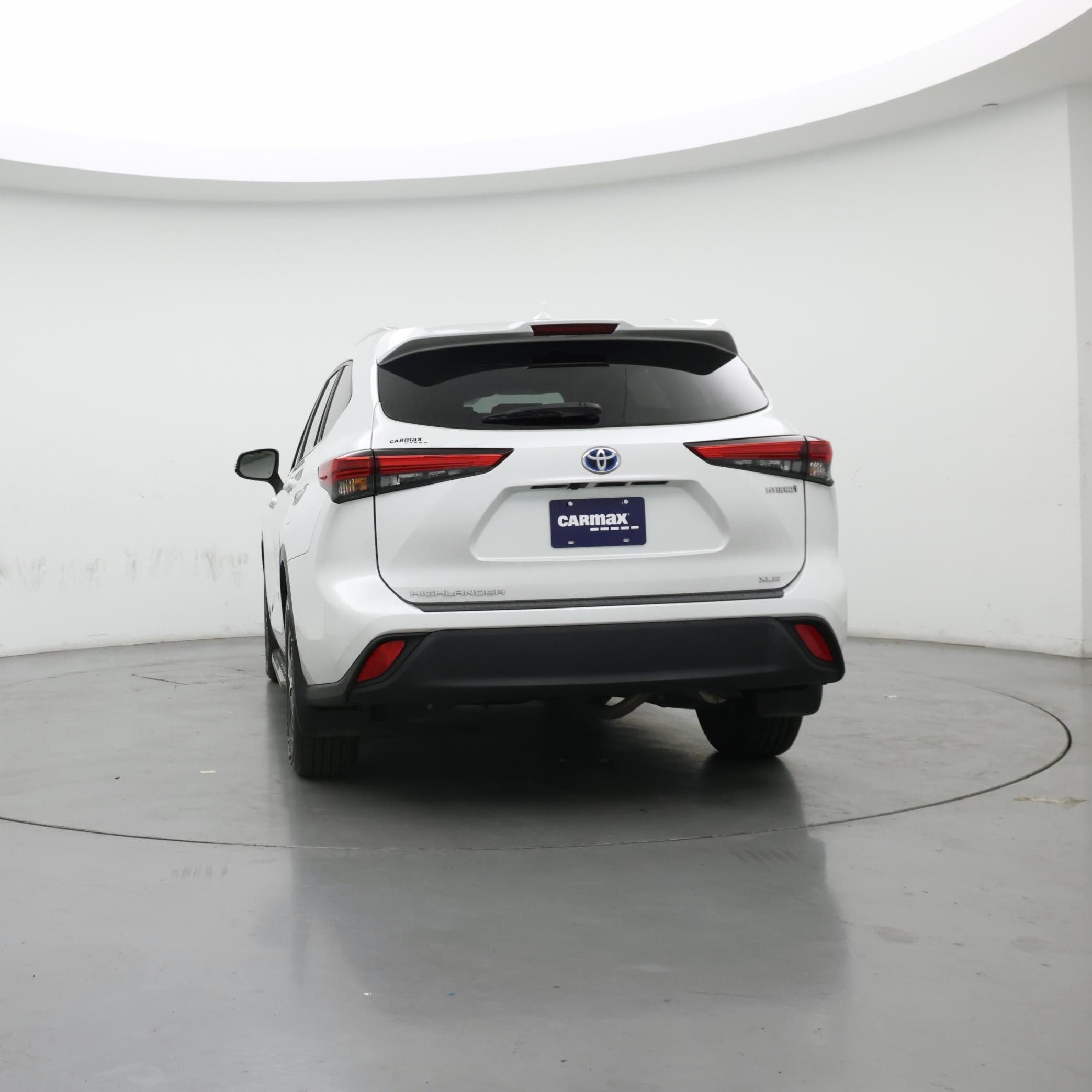 Thumbnail: 2023 Toyota Highlander - 6