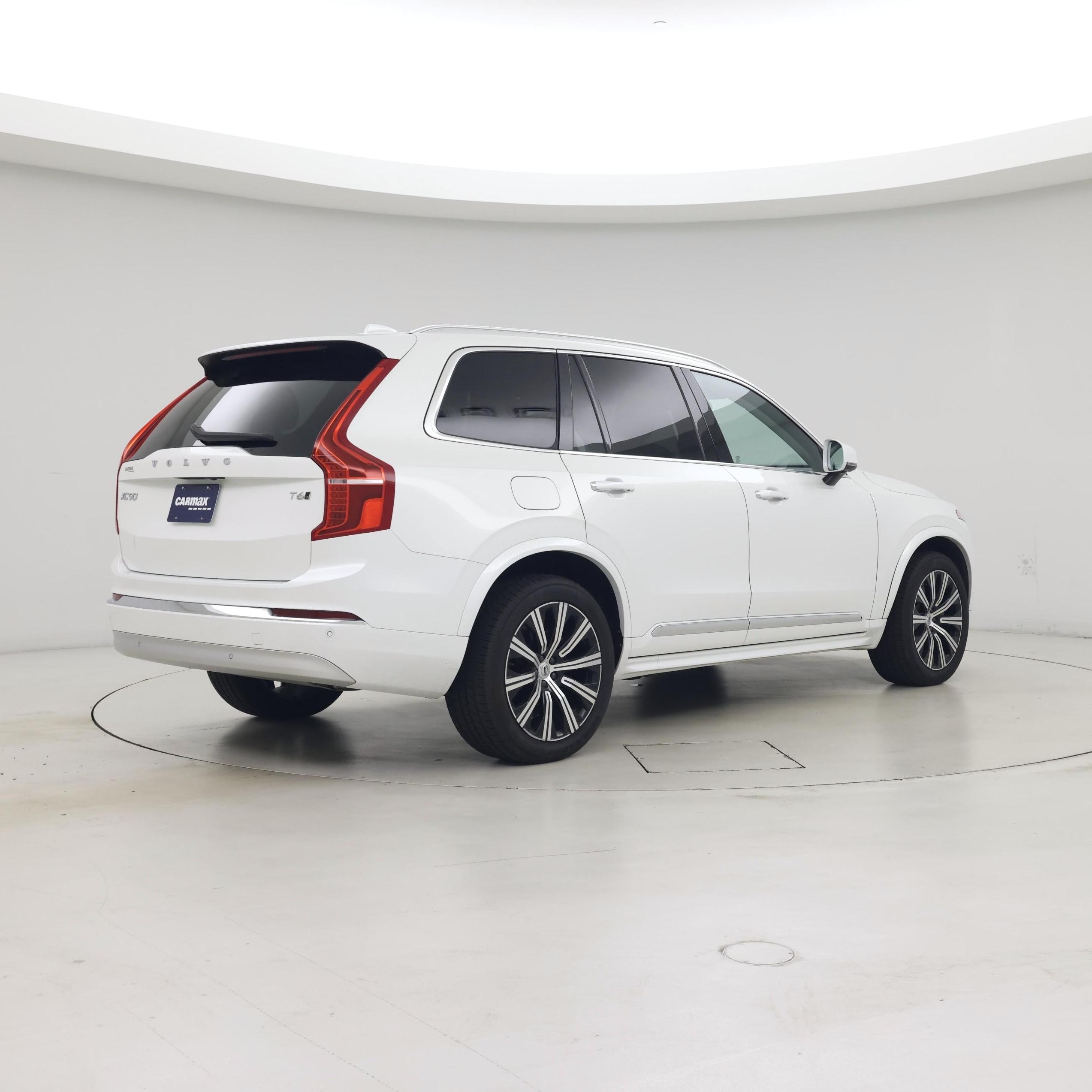 Thumbnail: 2022 Volvo XC90 - 8