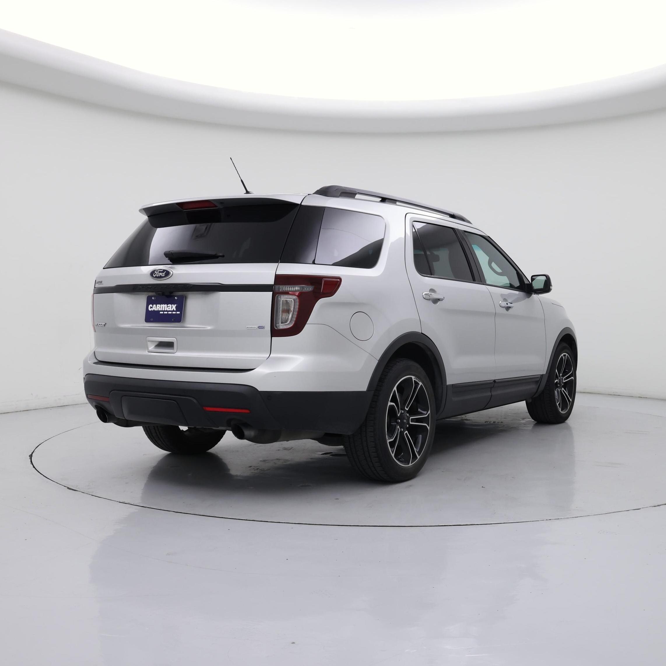Thumbnail: 2014 Ford Explorer - 8